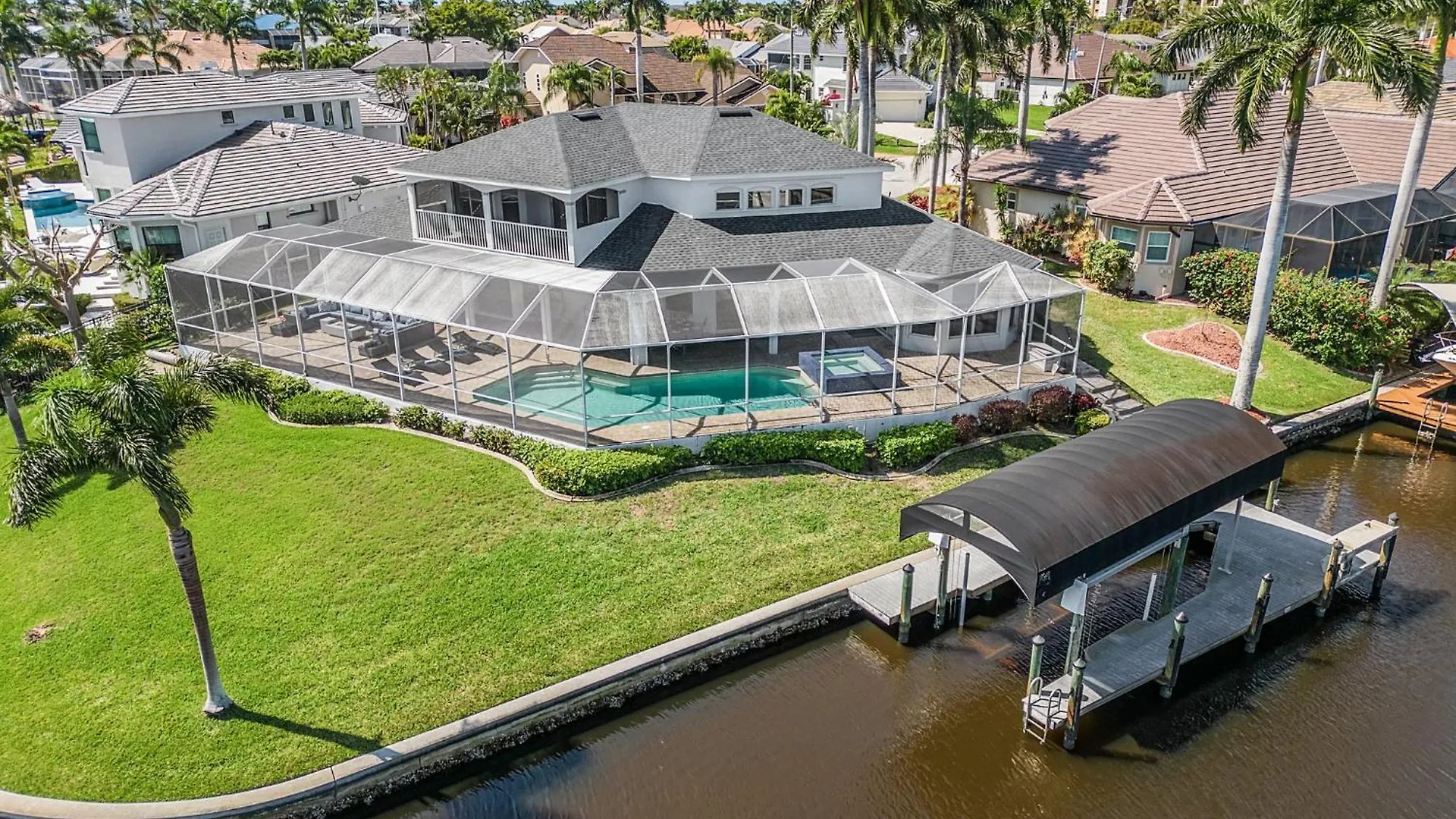 Holiday home Whispering Palms - - Roelens Vacations Cape Coral