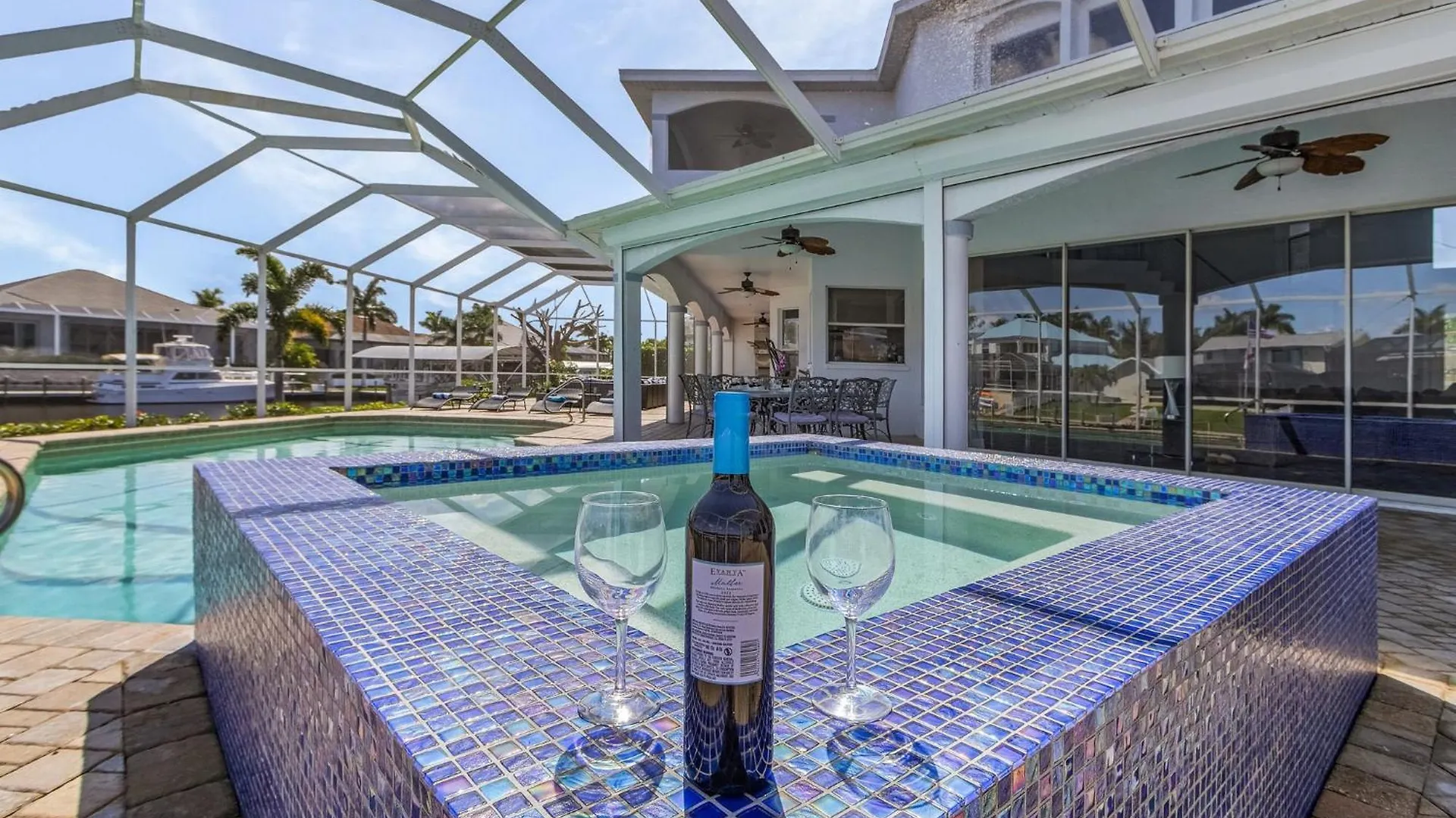 Whispering Palms - - Roelens Vacations * Cape Coral
