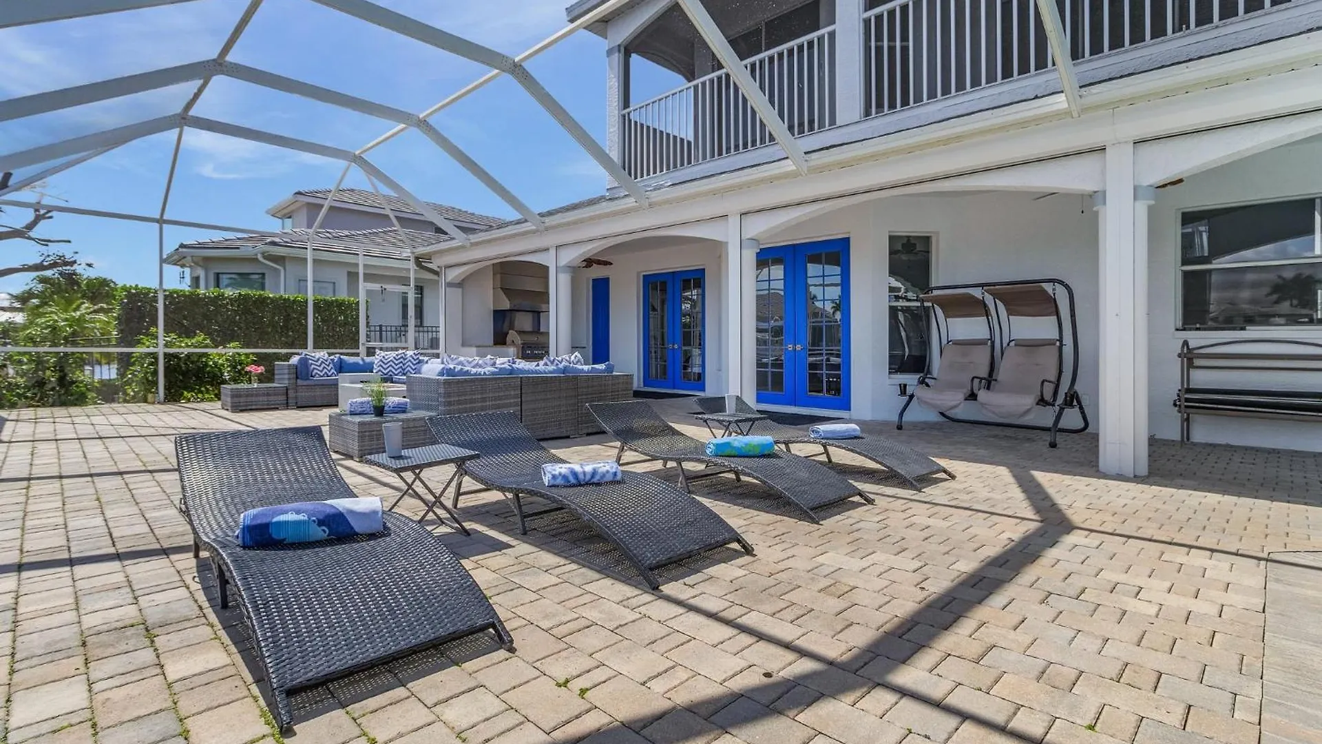 Whispering Palms - - Roelens Vacations Holiday home