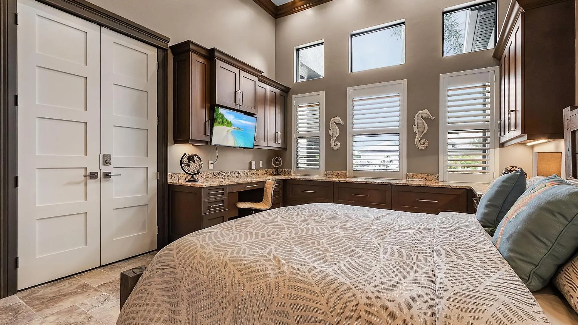 Gulf Access, Heated Salt Water Pool, Kayaks - Surfside Escape - Roelens Vacations