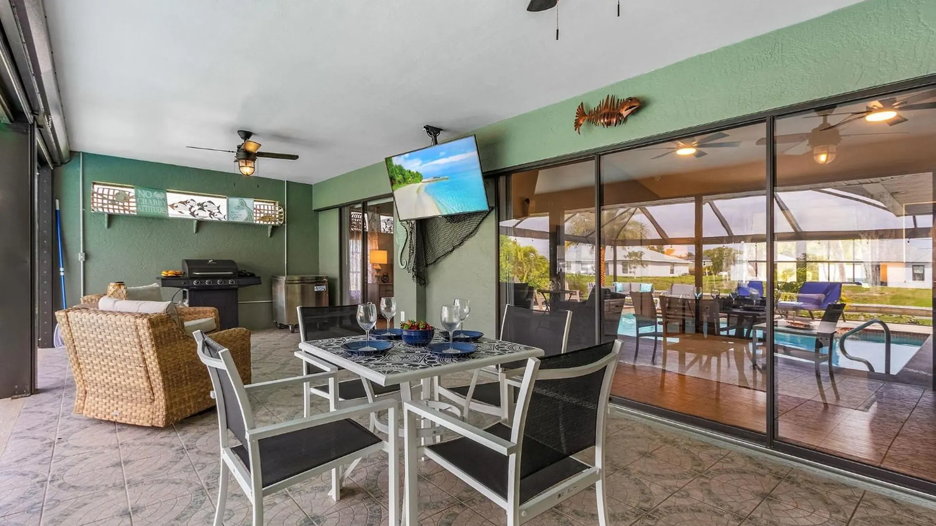 Wow Views On Freshwater Canal, Kayak, Pool - Cape Cheers - Roelens Vacations Holiday home Cape Coral