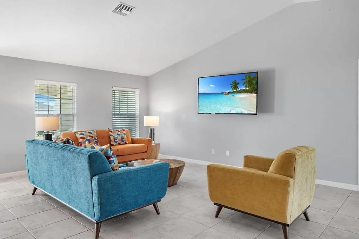 Holiday home The Cape Escape Pet-friendly Sleeps 7 Cape Coral