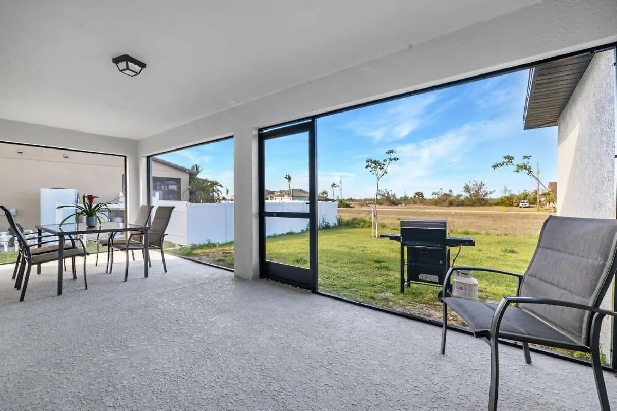 Holiday home The Cape Escape Pet-friendly Sleeps 7 *