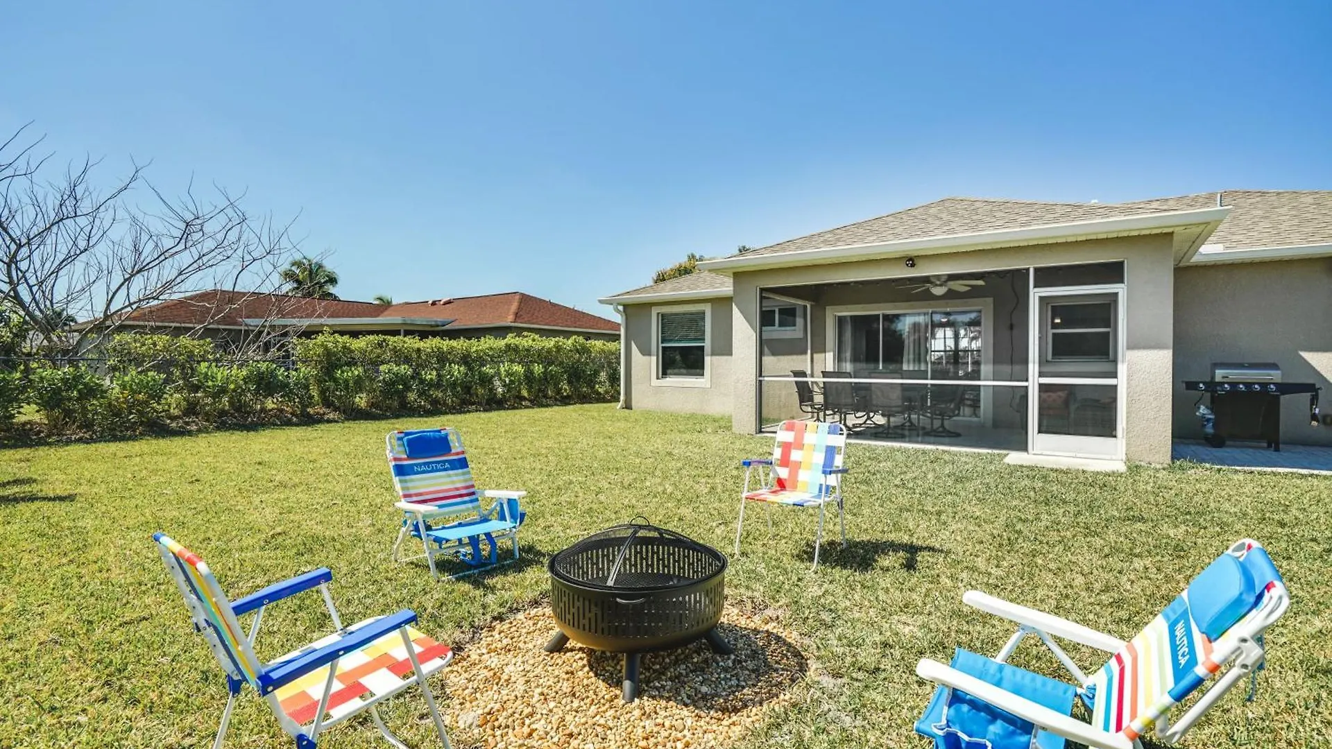 With Screened-in Porch And Fire Pit! Holiday home Cape Coral