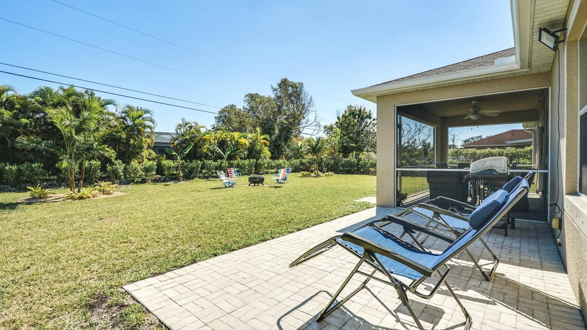 With Screened-in Porch And Fire Pit!