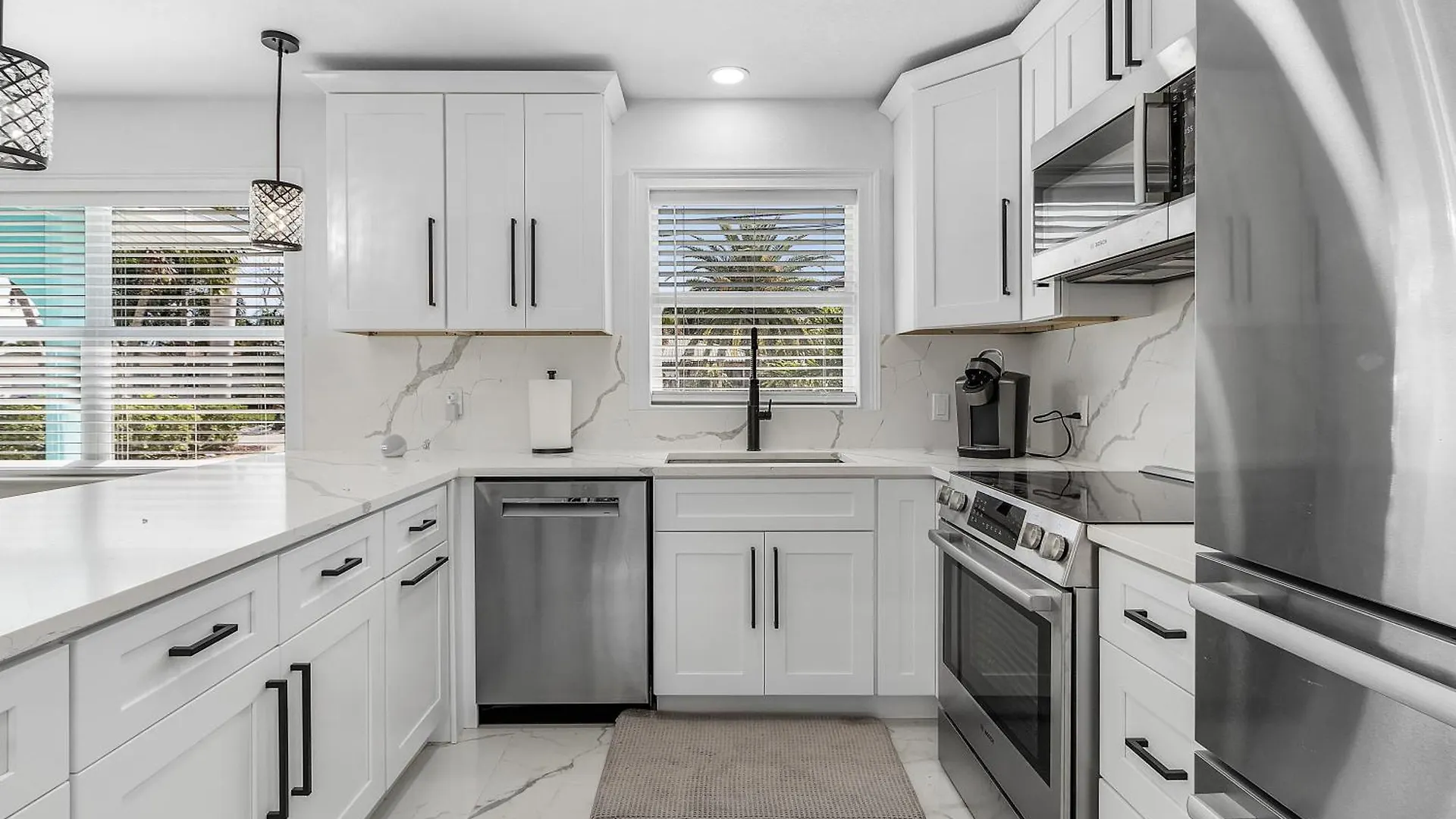 Gulf Access, Private Beach, Heated Pool, Dock With Tiki Hut - Aqua Retreat - Roelens Cape Coral