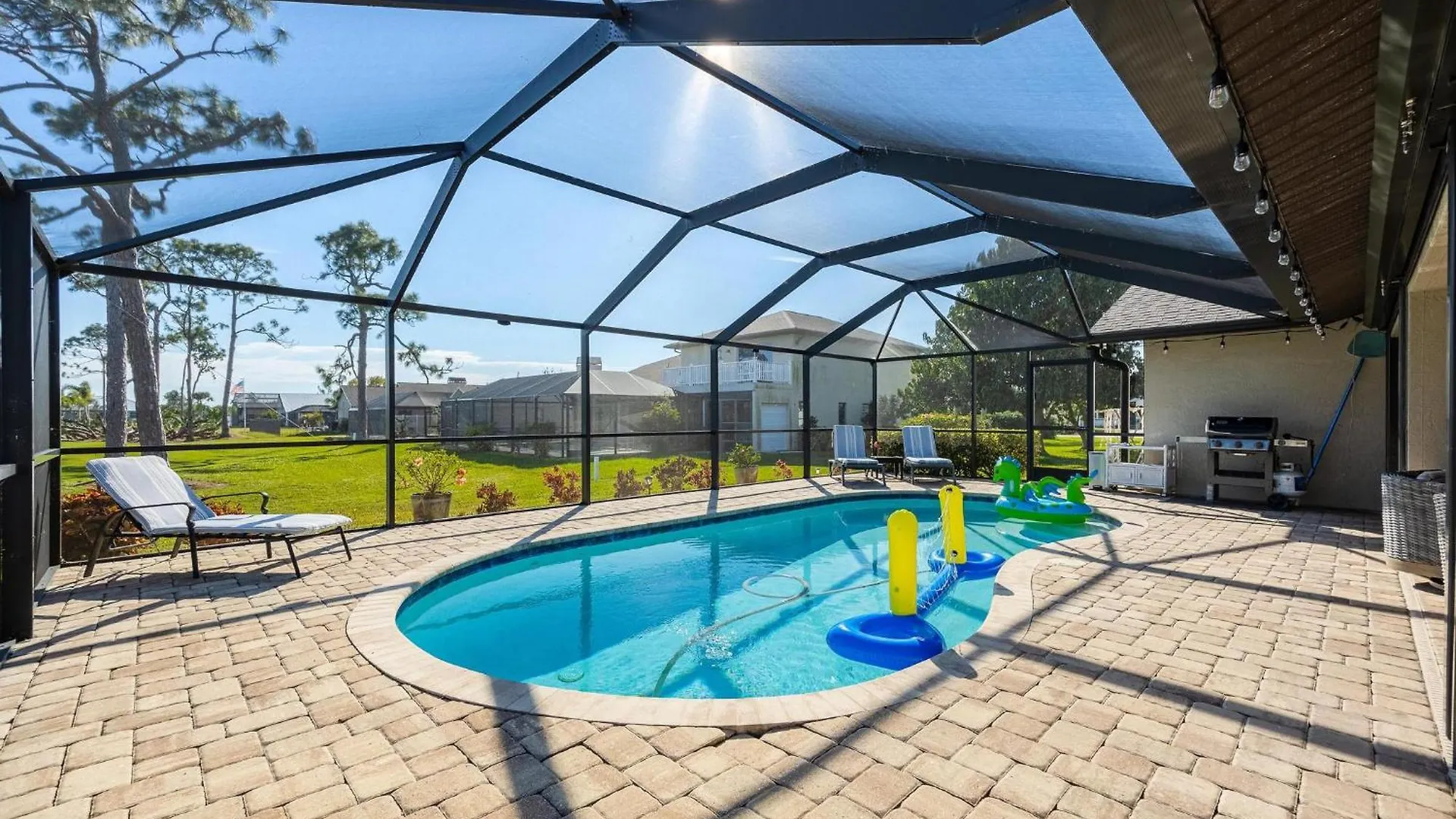 Golf Course View! Heated Pool - Fairway To Florida - Roelens Vacations Holiday home Cape Coral