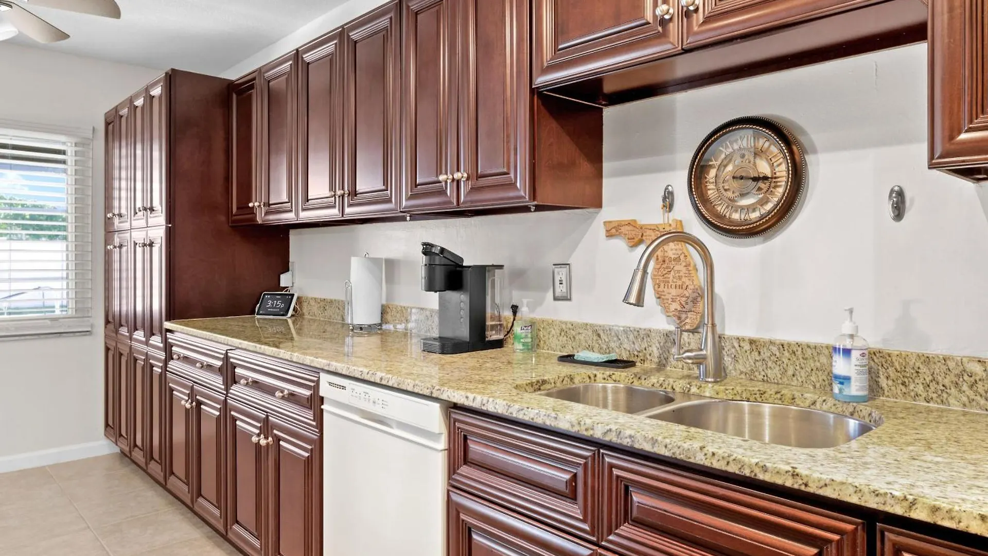 Holiday home Lovely With Oversized Heated Pool In Quiet Neighborhood - Polish Palace South Cape Coral