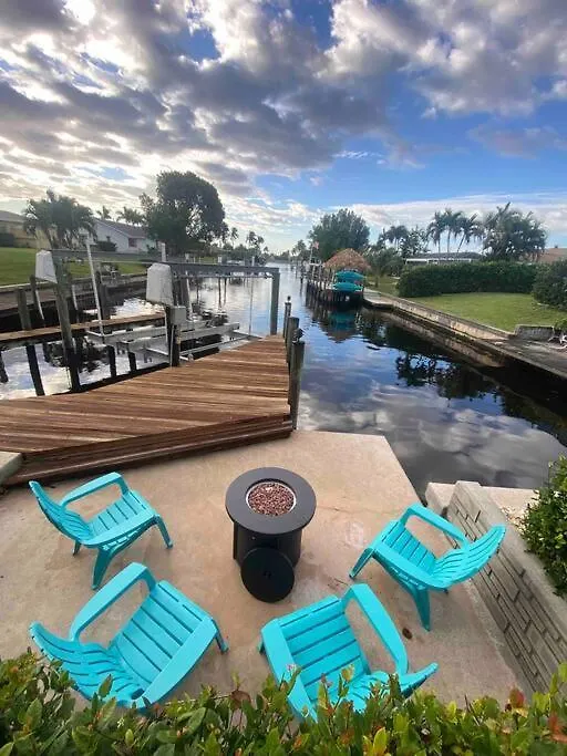 Anchored-gulf Access, 4 Bedrm, 2 Bath, Dock Holiday home