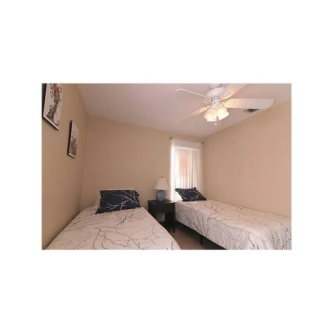 Cozy House In Se Cape Coral. Pet-friendly! *