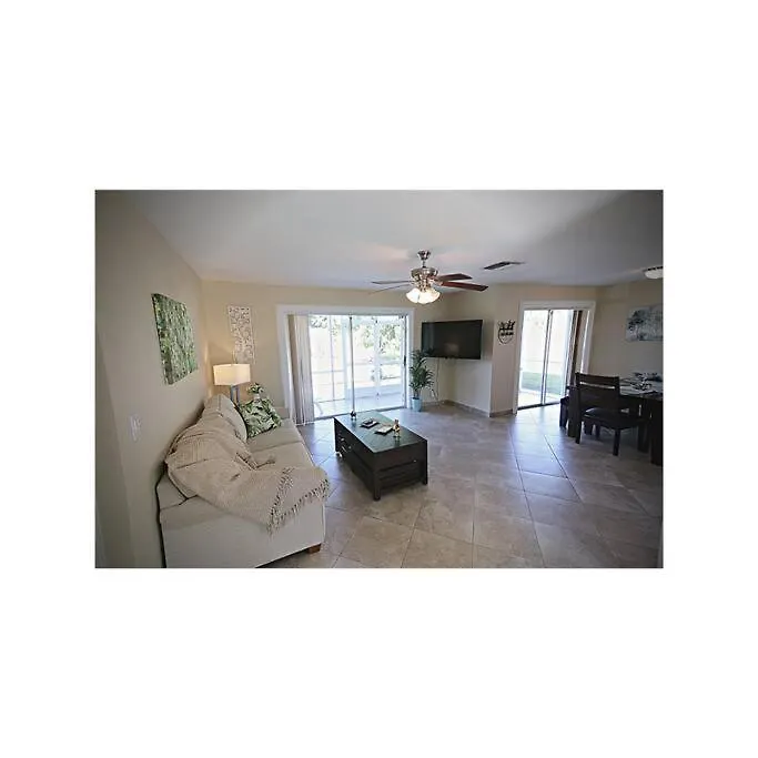 Holiday home Cozy House In Se Cape Coral. Pet-friendly! *