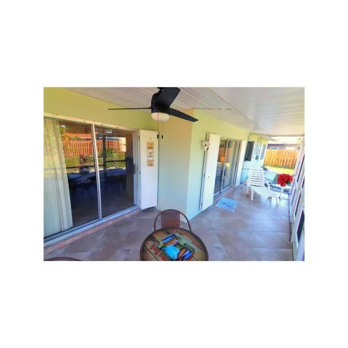 Cozy House In Se Cape Coral. Pet-friendly! Holiday home Cape Coral