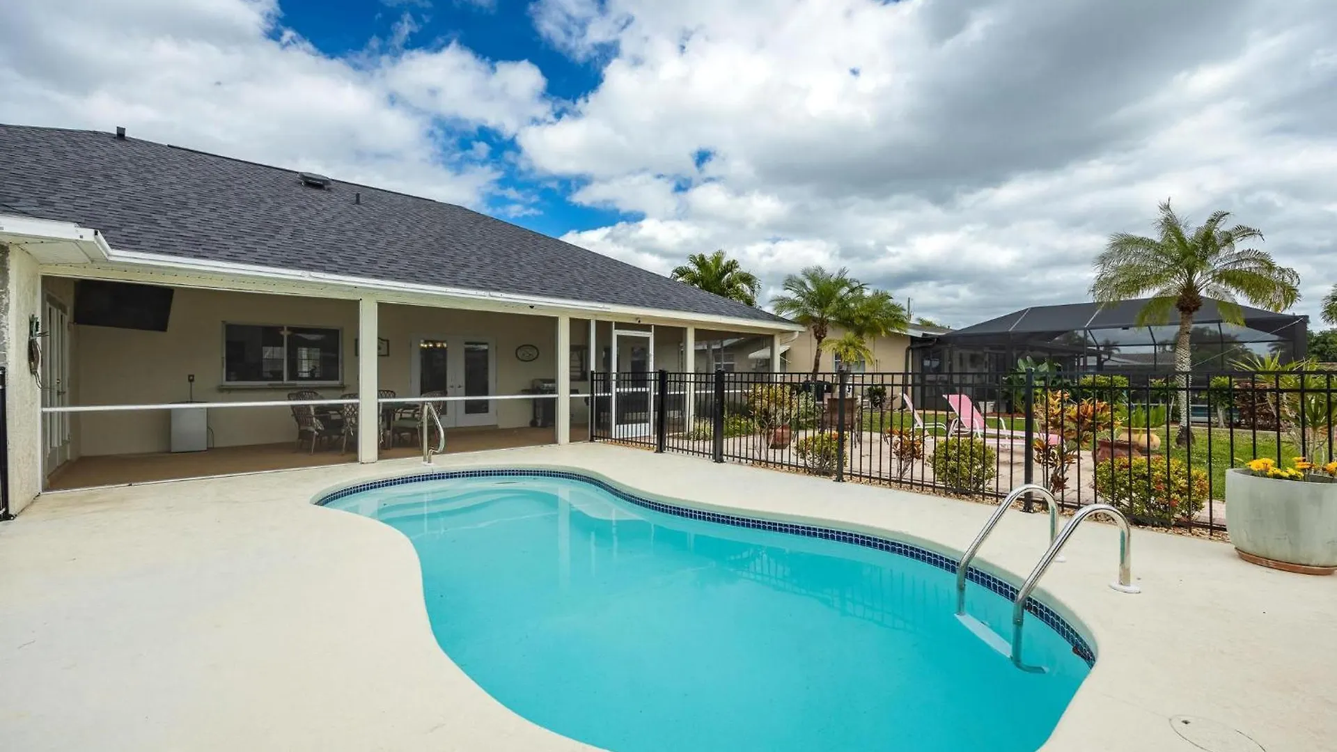 Holiday home Gulf Access Pool - Island Time - Roelens Vacations *