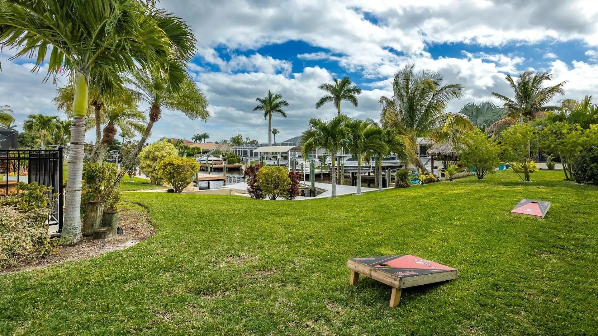 Gulf Access Pool - Island Time - Roelens Vacations * Cape Coral
