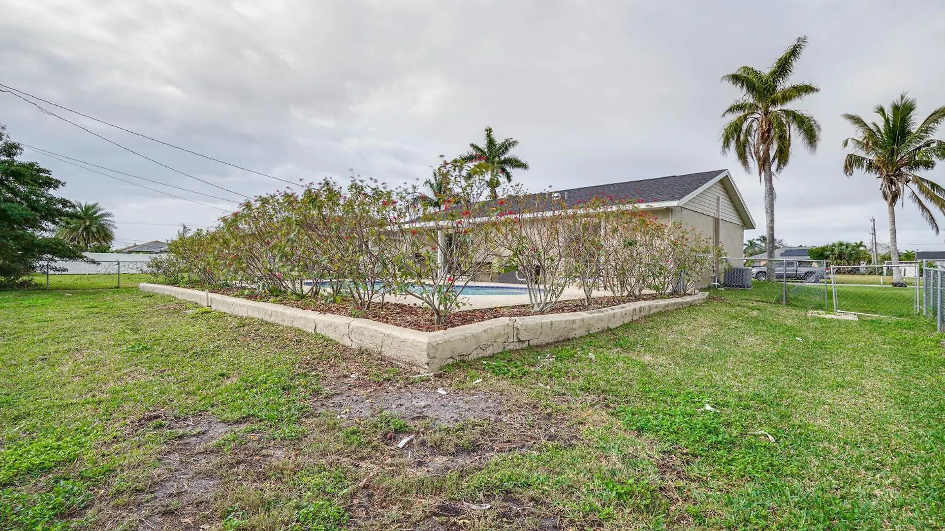 Holiday home Family-friendly With Private Pool!