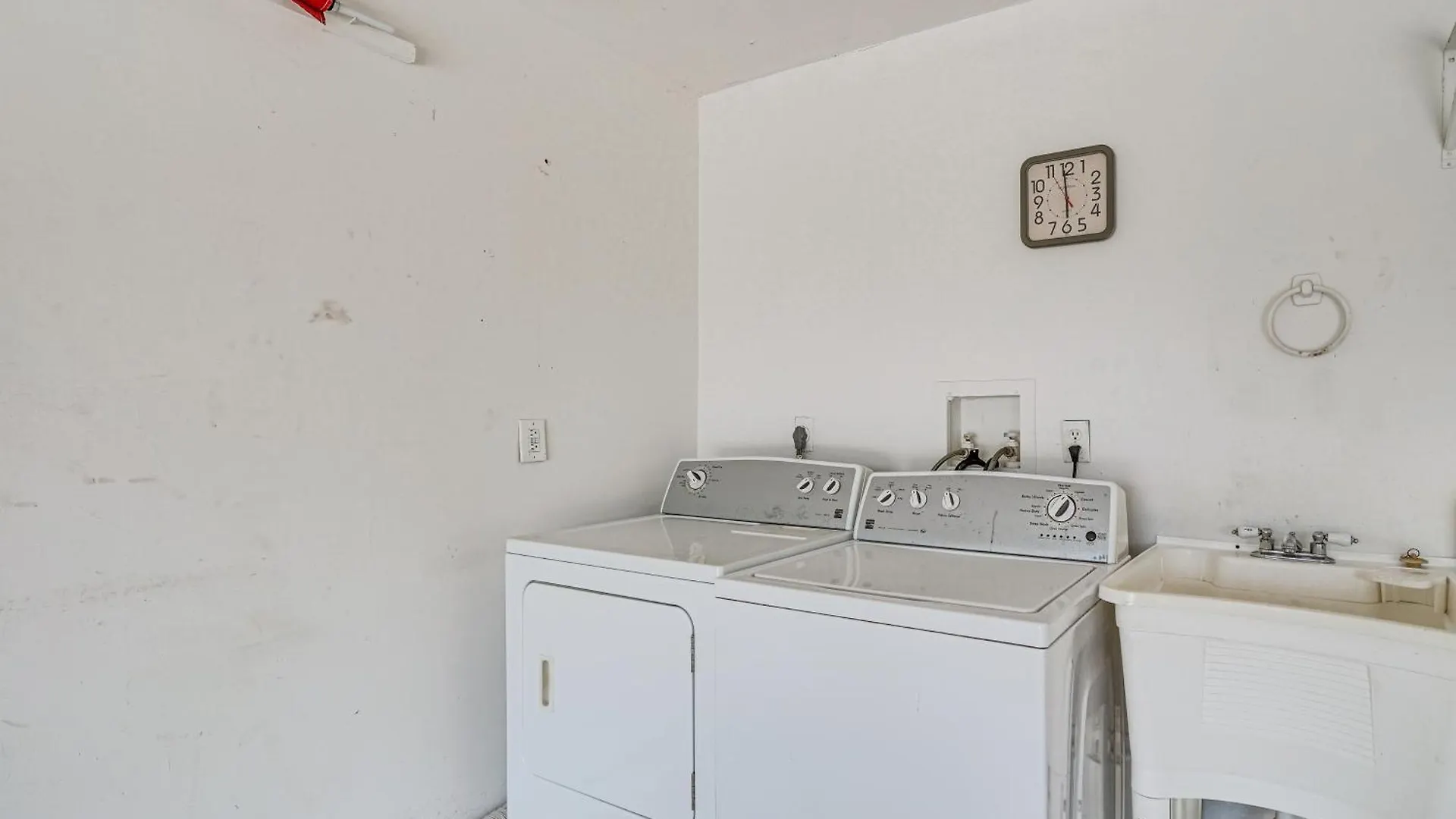 Family-friendly With Private Pool! Holiday home Cape Coral