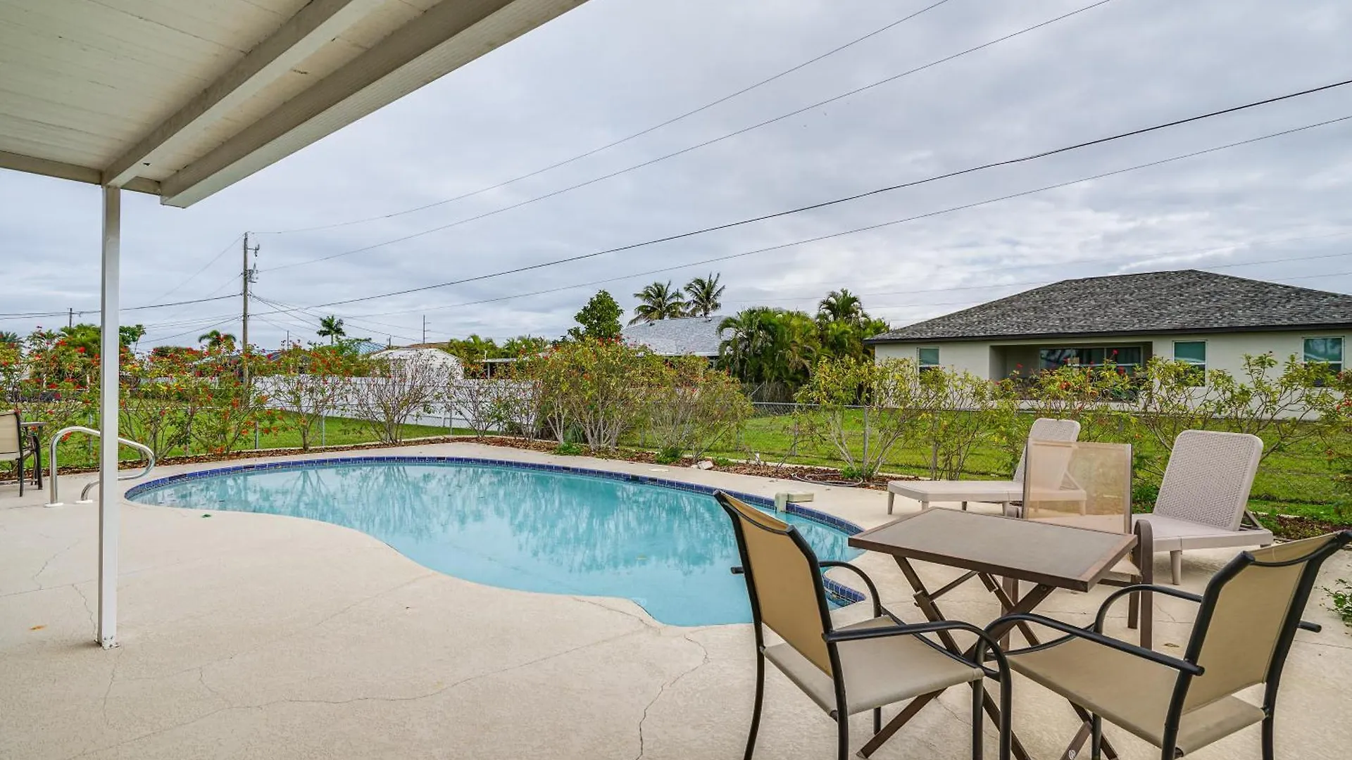 Holiday home Family-friendly With Private Pool!