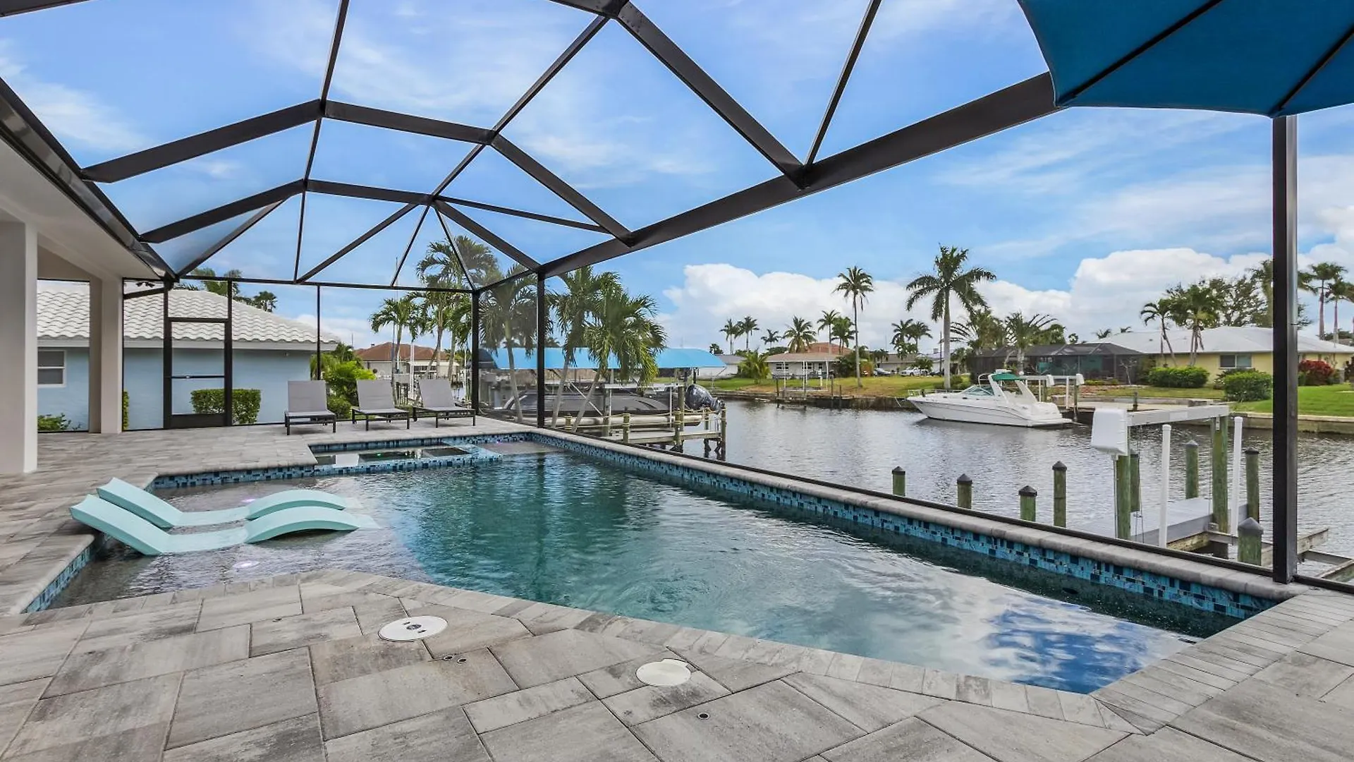 Holiday home Minutes To The River! Dock, Tiki Hut, Heated Pool & And Awe! - Casa Luxe Palmera - Roelens *