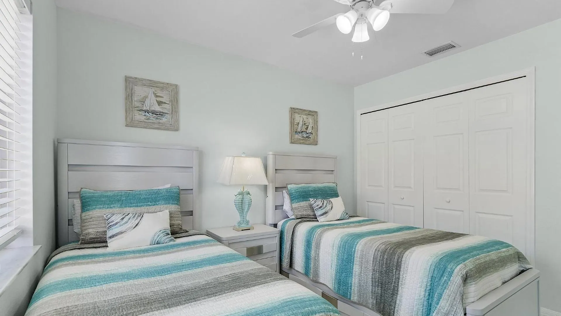 Relax & Unwind In Great Location, Bicycles, Heated Pool - House - Roelens Holiday home Cape Coral