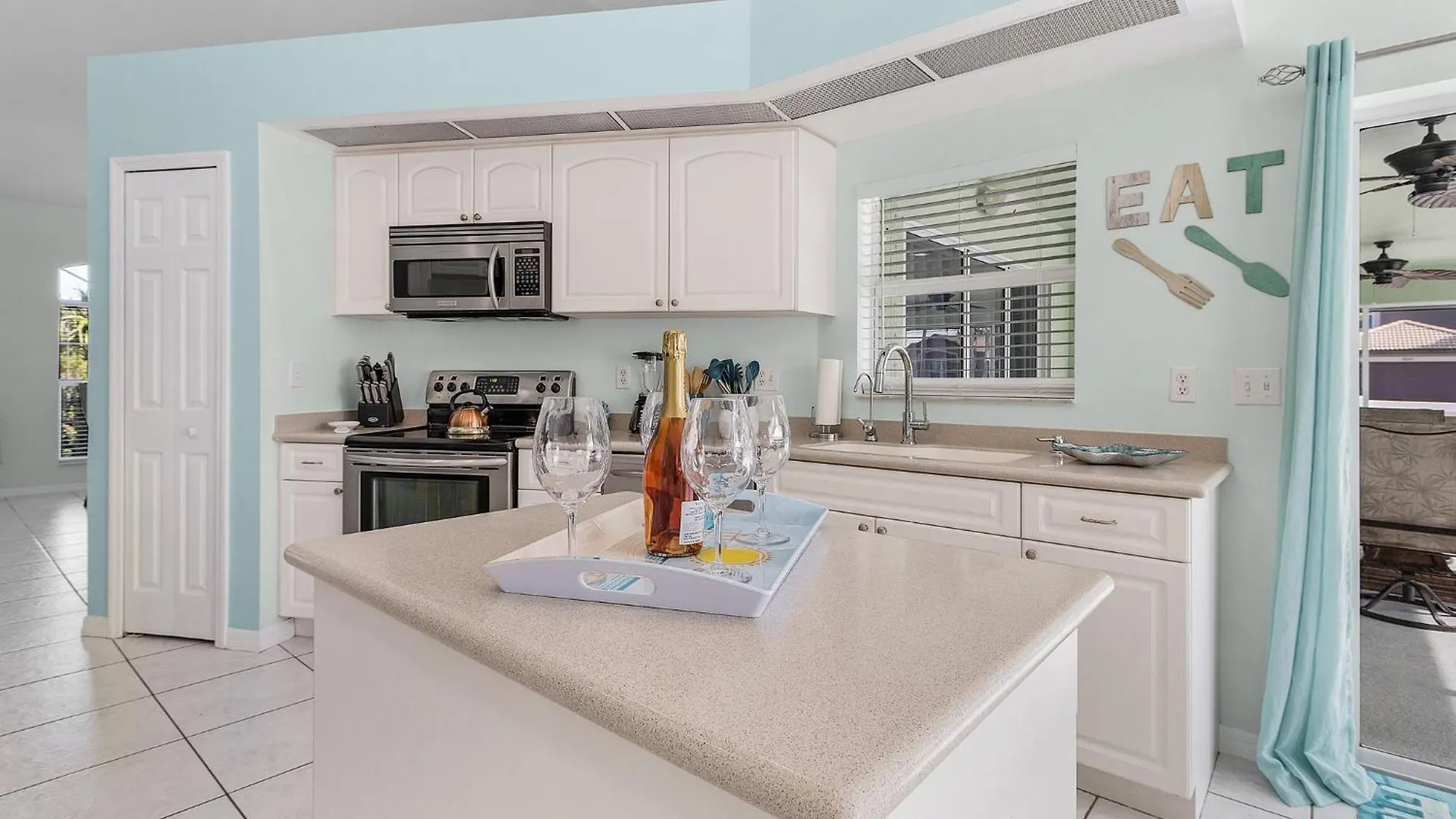 Relax & Unwind In Great Location, Bicycles, Heated Pool - House - Roelens Holiday home