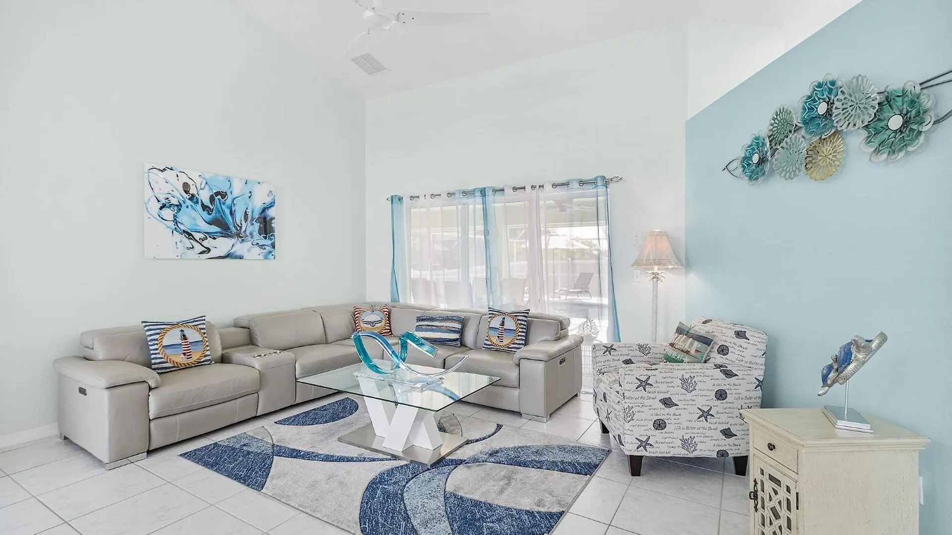 Relax & Unwind In Great Location, Bicycles, Heated Pool - House - Roelens *