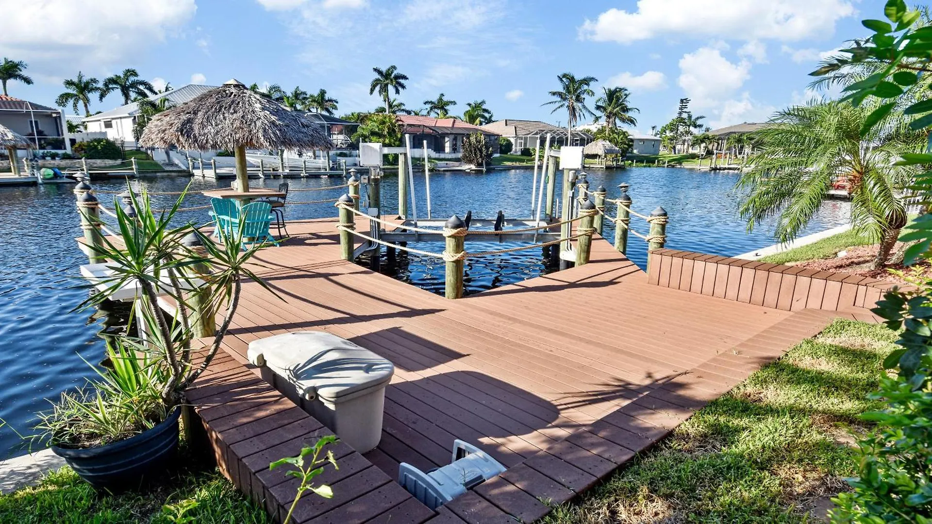 Lupita Boat Lift Dock Heated South Facing Pool Villa *
