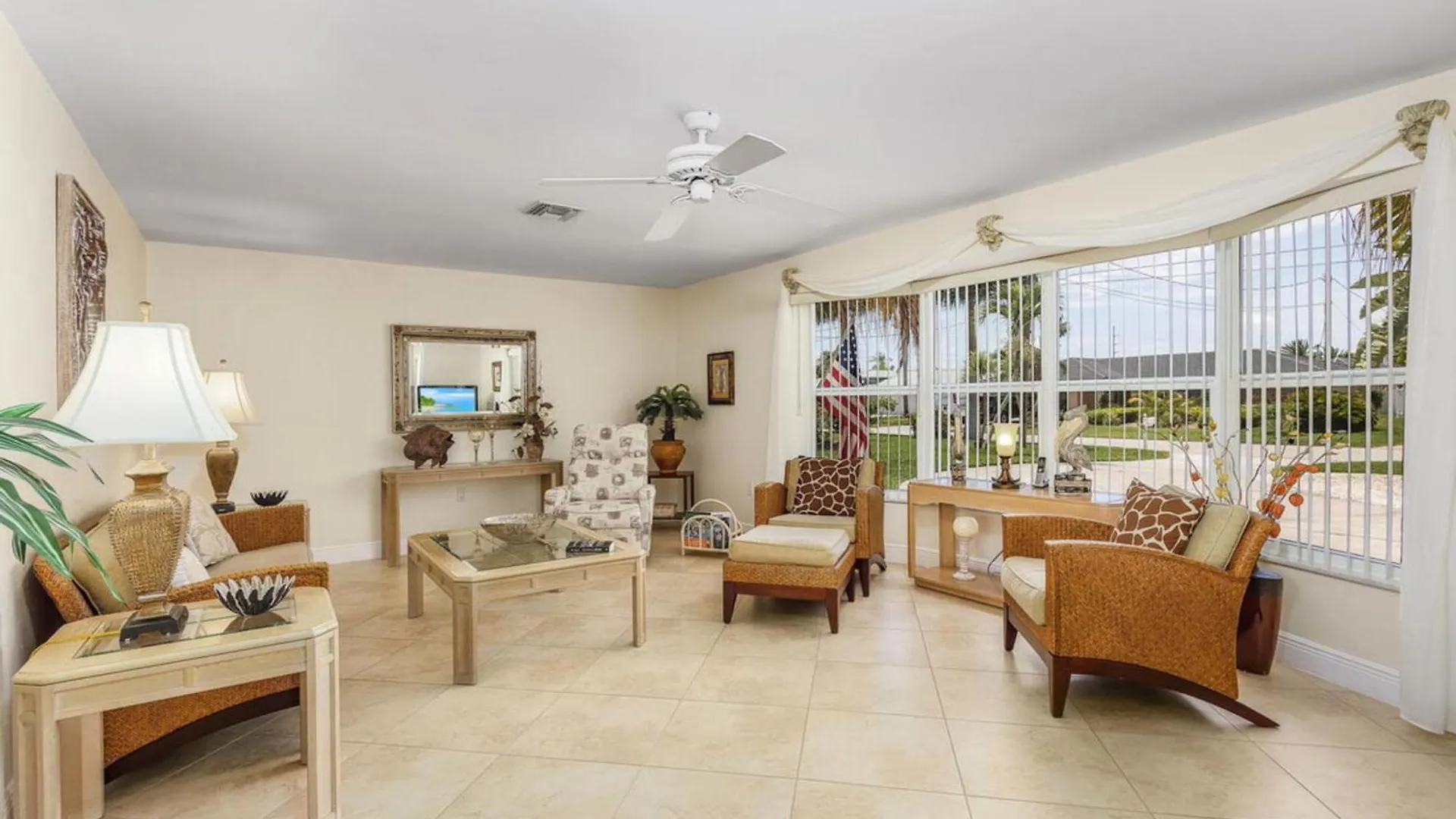 Catalina Isles - Holidays In Paradise Villa *