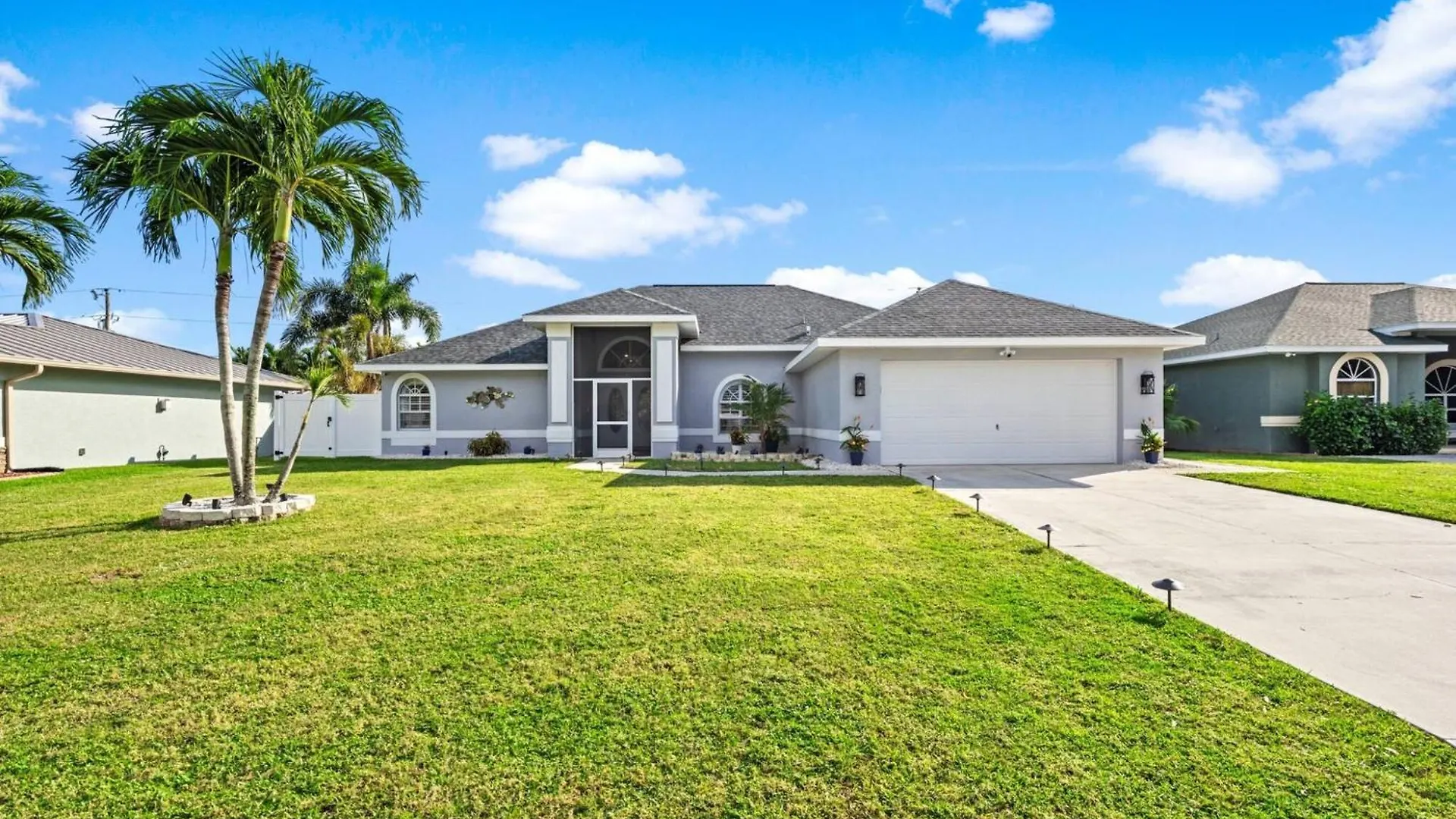 Game With Poolside Bar And A Heated Pool With Ping Pong And Putting * Cape Coral