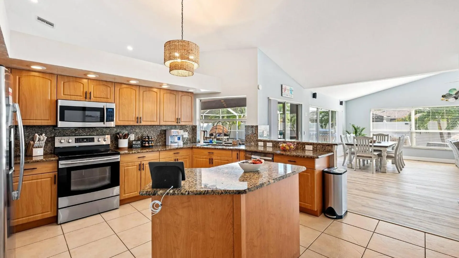Holiday home Game With Poolside Bar And A Heated Pool With Ping Pong And Putting
