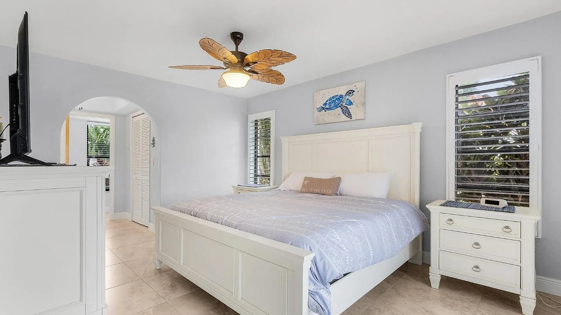 Panoramic Water Views, Heated Saltwater Pool & Spa, Kayaks & Bikes- Adena - Roelens Vacations Holiday home *