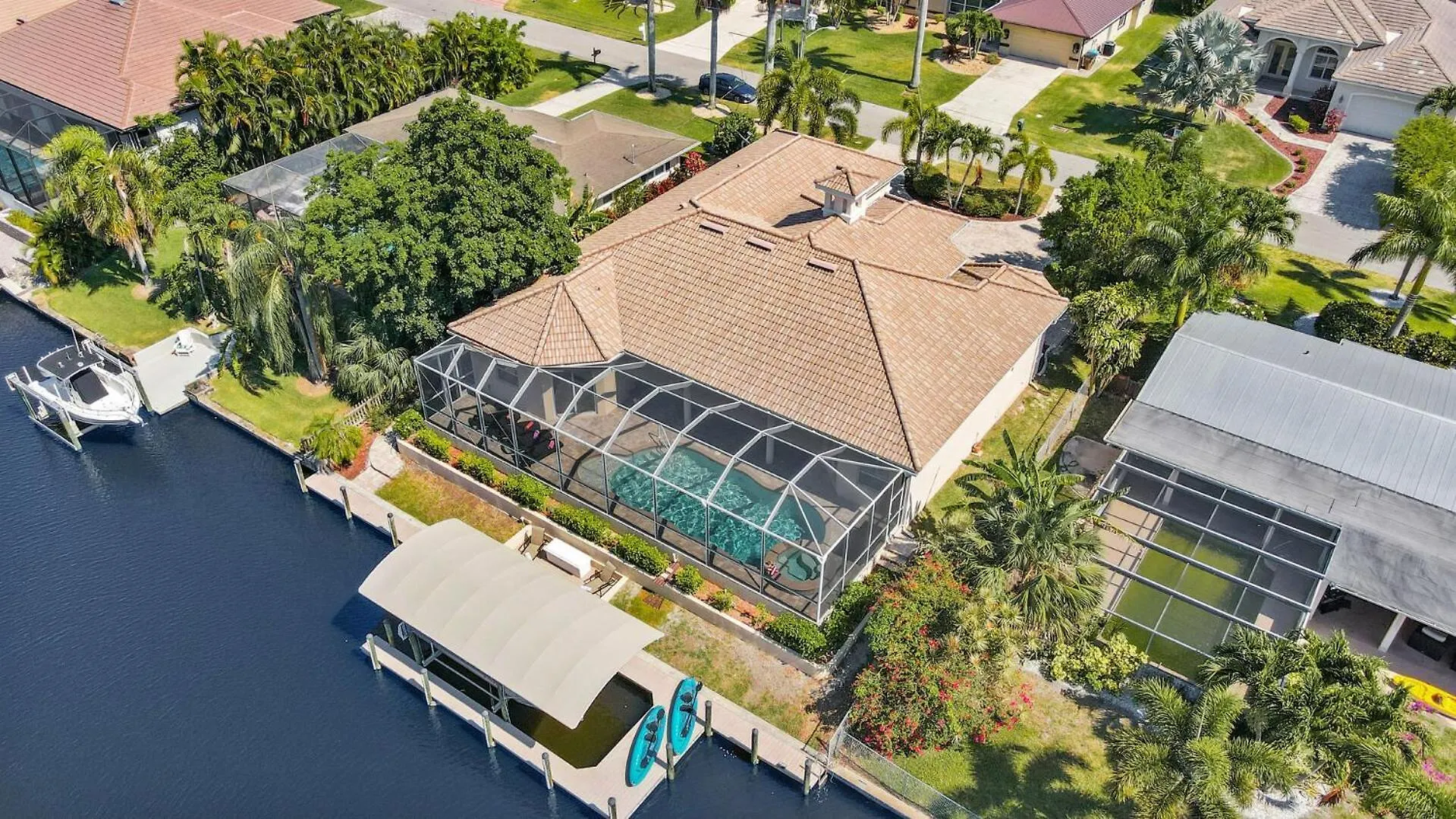 Luxury Waterfront Direct Gulf Access - Walk To & Bikes - Coral Mist - Holiday home *