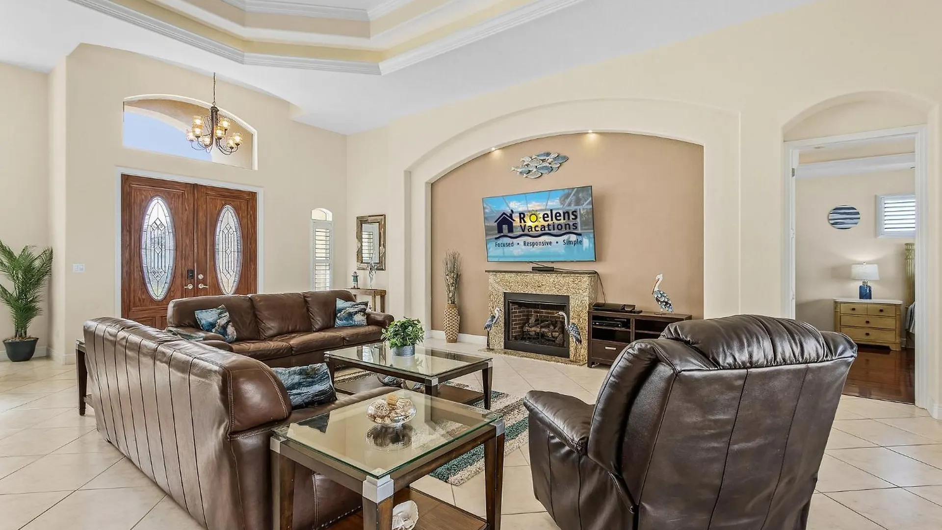 Luxury Waterfront Direct Gulf Access - Walk To & Bikes - Coral Mist - Holiday home