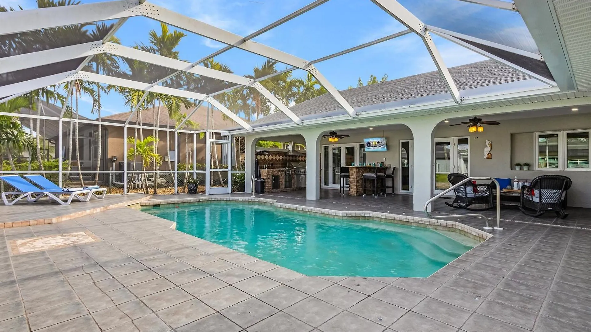 Adventure Awaits With Heated Pool, Kayaks, Pool Table, & Private - Palmas *