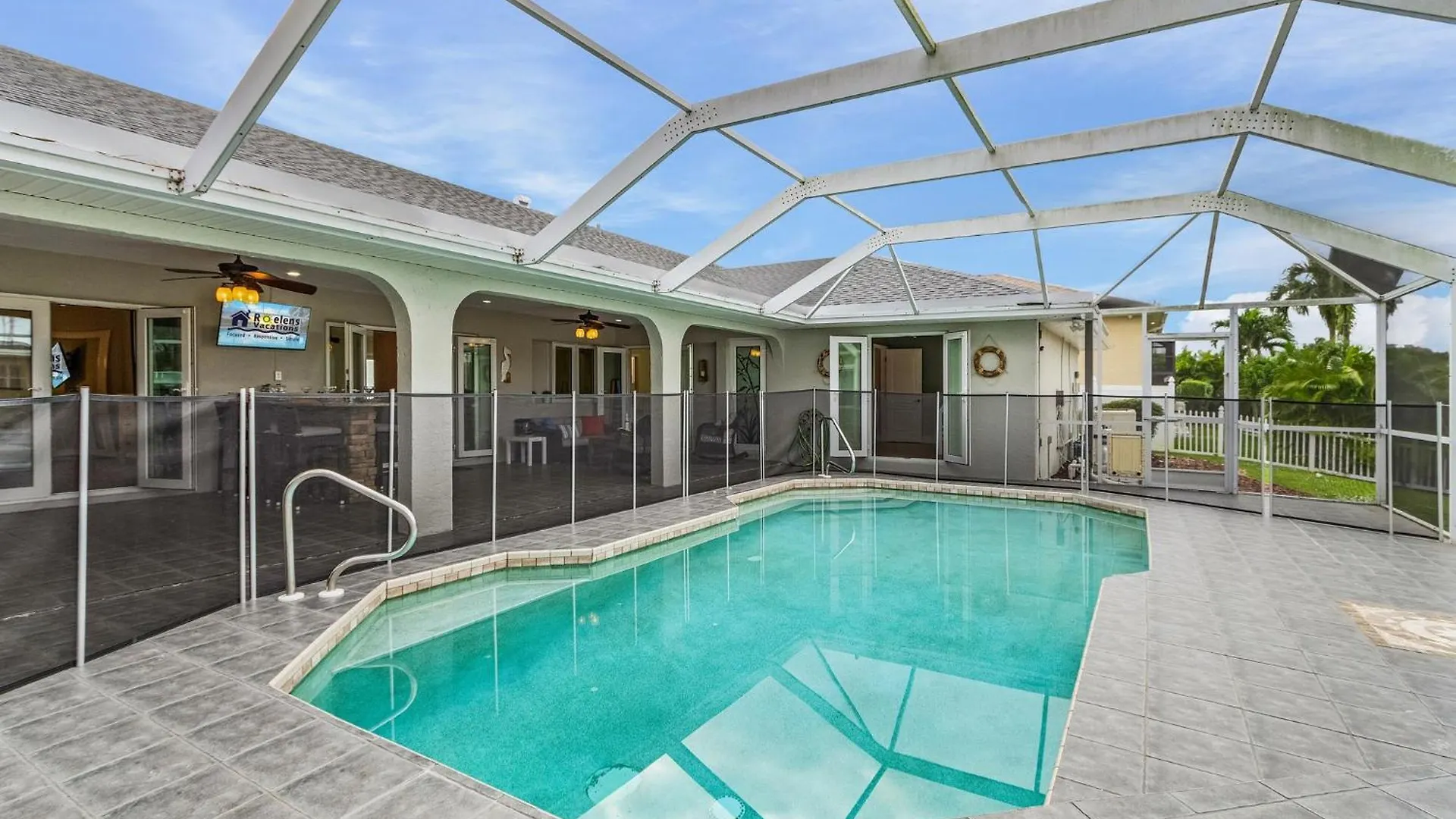 Adventure Awaits With Heated Pool, Kayaks, Pool Table, & Private - Palmas *