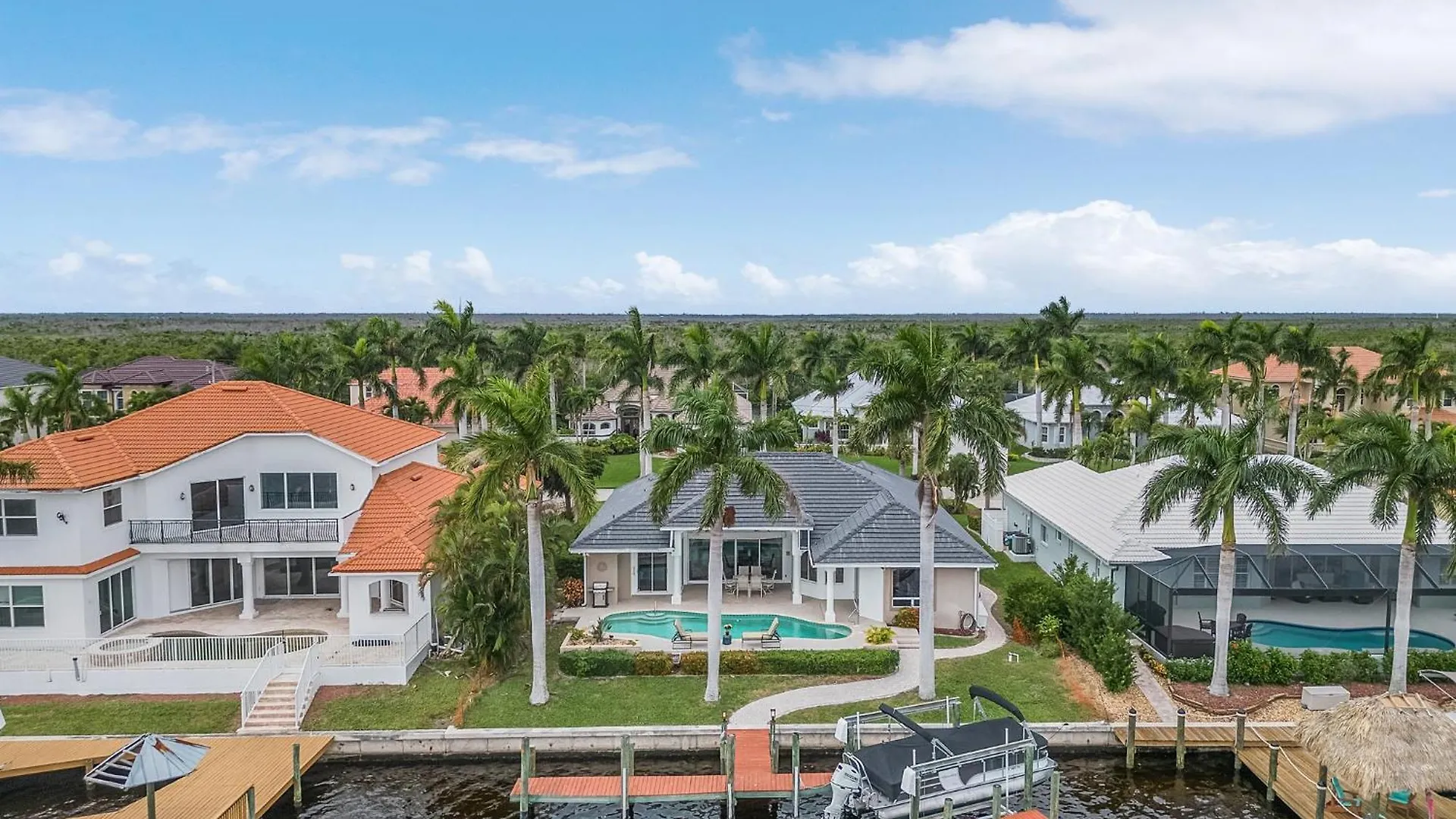 Heated Pool, Kayaks, Sleeps 9 - Port Royal * Cape Coral