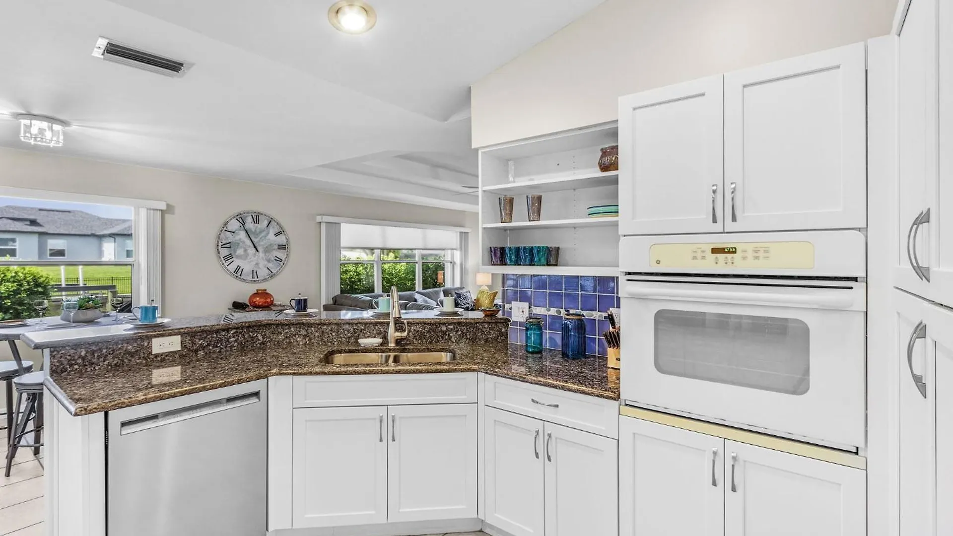 Serene Canal, Three Bedrooms And A Large Pool! - La Brisa Fresca Cape Coral