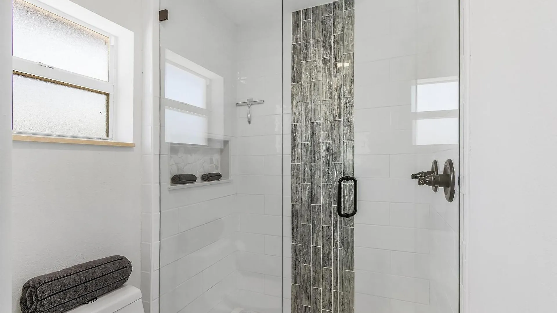 Heated Pool, Hot Tub, Sleeps 6! - Good Times And Tan Lines - Roelens Vacations *
