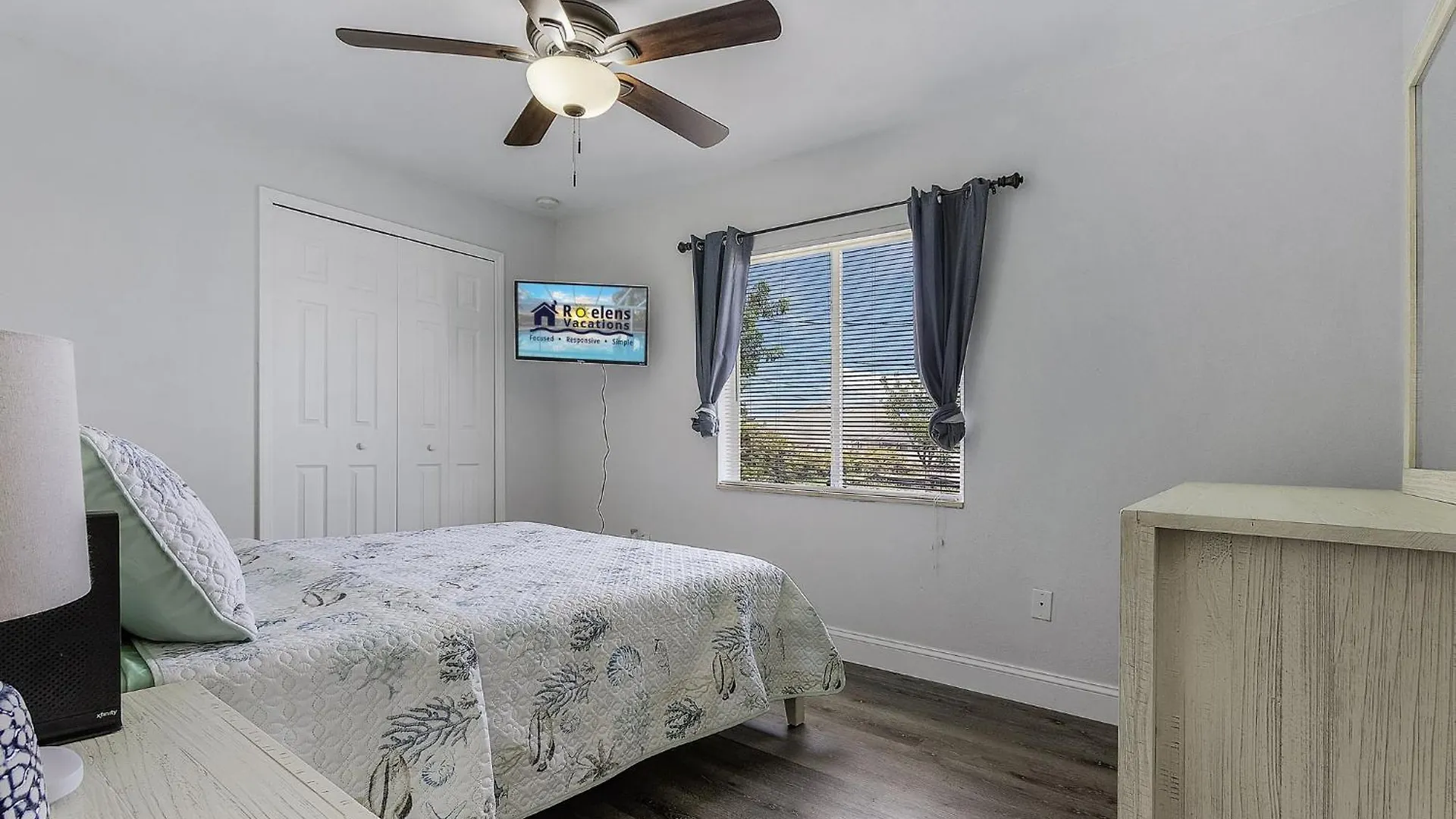 Heated Pool, Hot Tub, Sleeps 6! - Good Times And Tan Lines - Roelens Vacations Holiday home Cape Coral