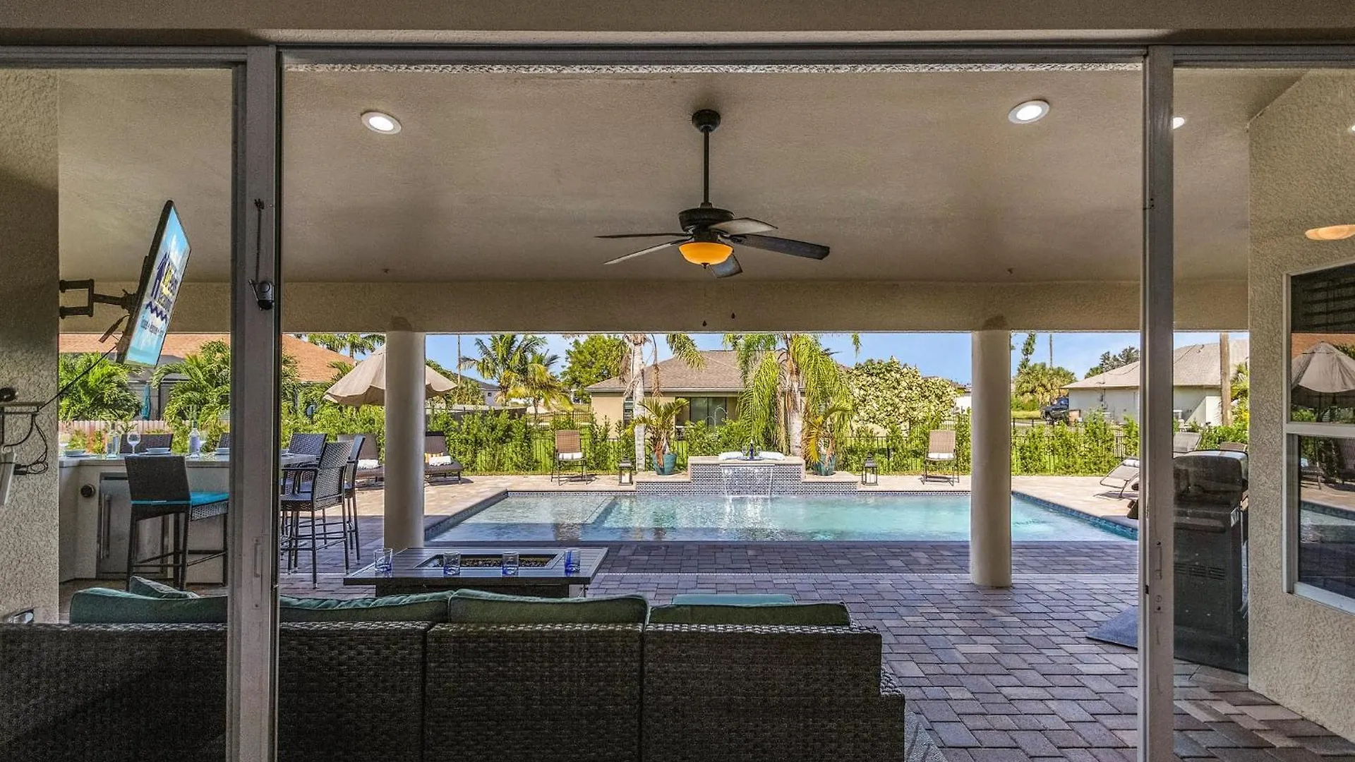Heated Pool, Hot Tub, Sleeps 6! - Good Times And Tan Lines - Roelens Vacations