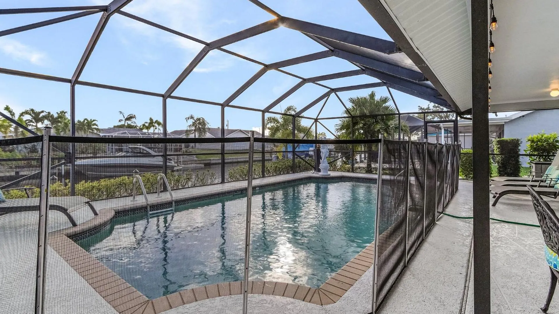 Pet Friendly With Heated Pool & Gulf Access - Coast To Coast Holiday home