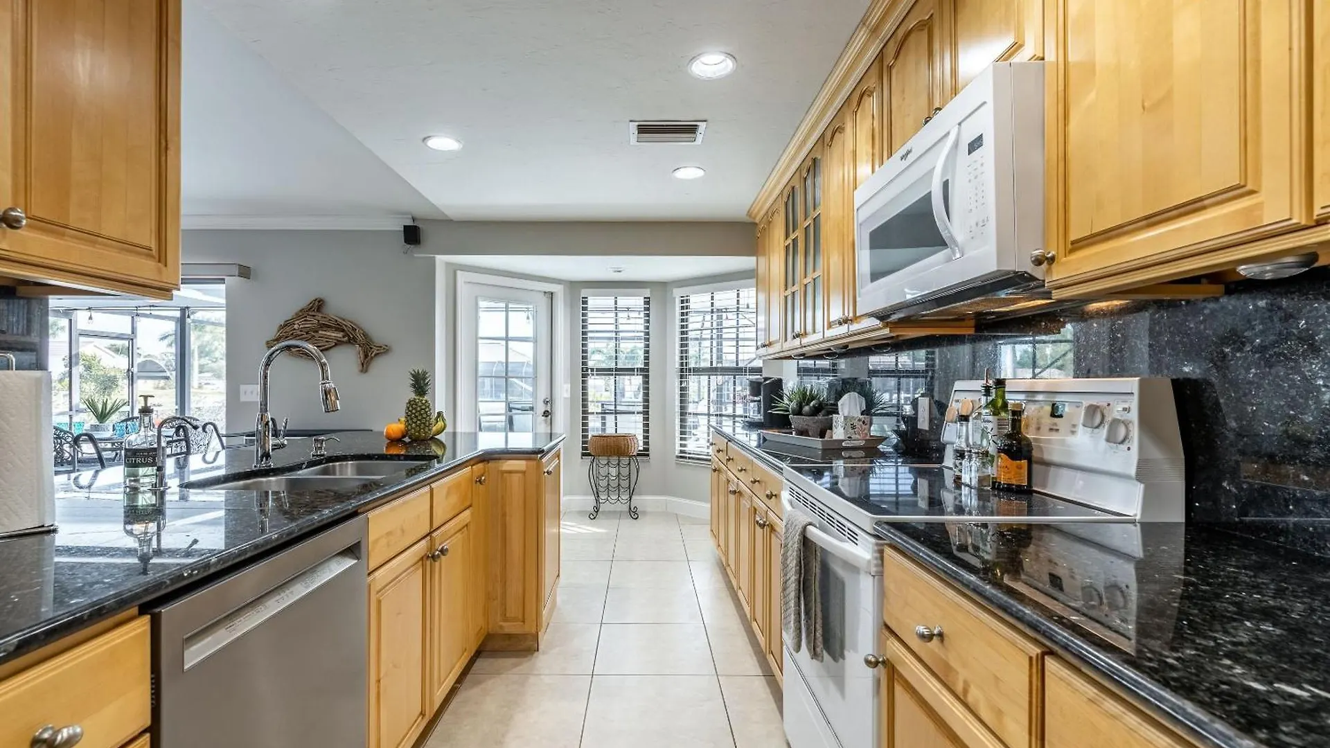 Pet Friendly With Heated Pool & Gulf Access - Coast To Coast *