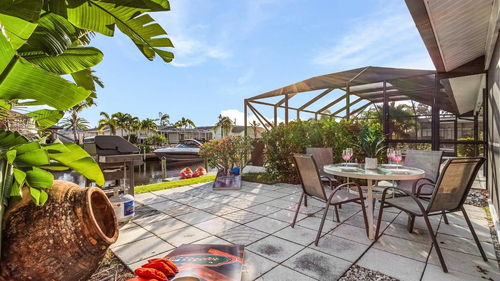 Holiday home Pet Friendly With Heated Pool & Gulf Access - Coast To Coast Cape Coral
