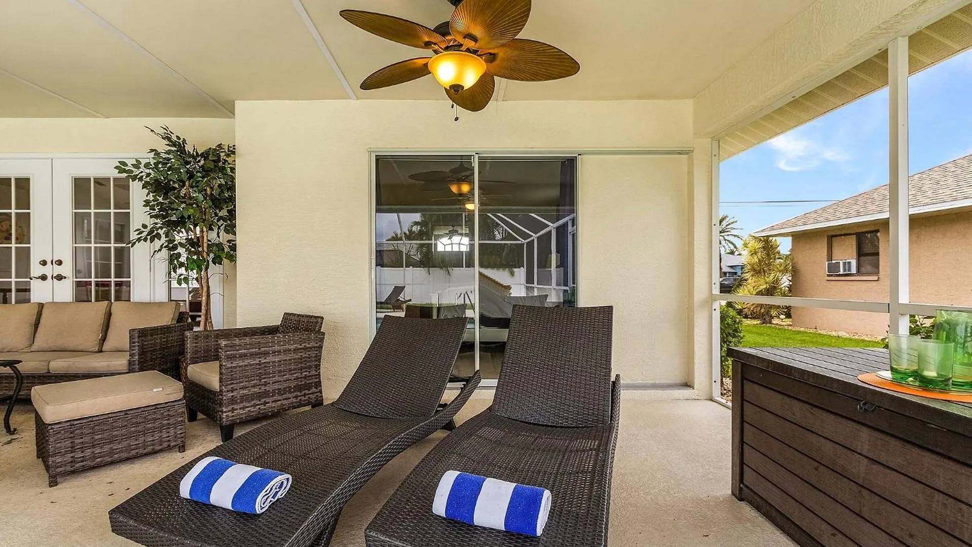 Pool, Sleeps 7 - Sunshine Hideaway Cape Coral