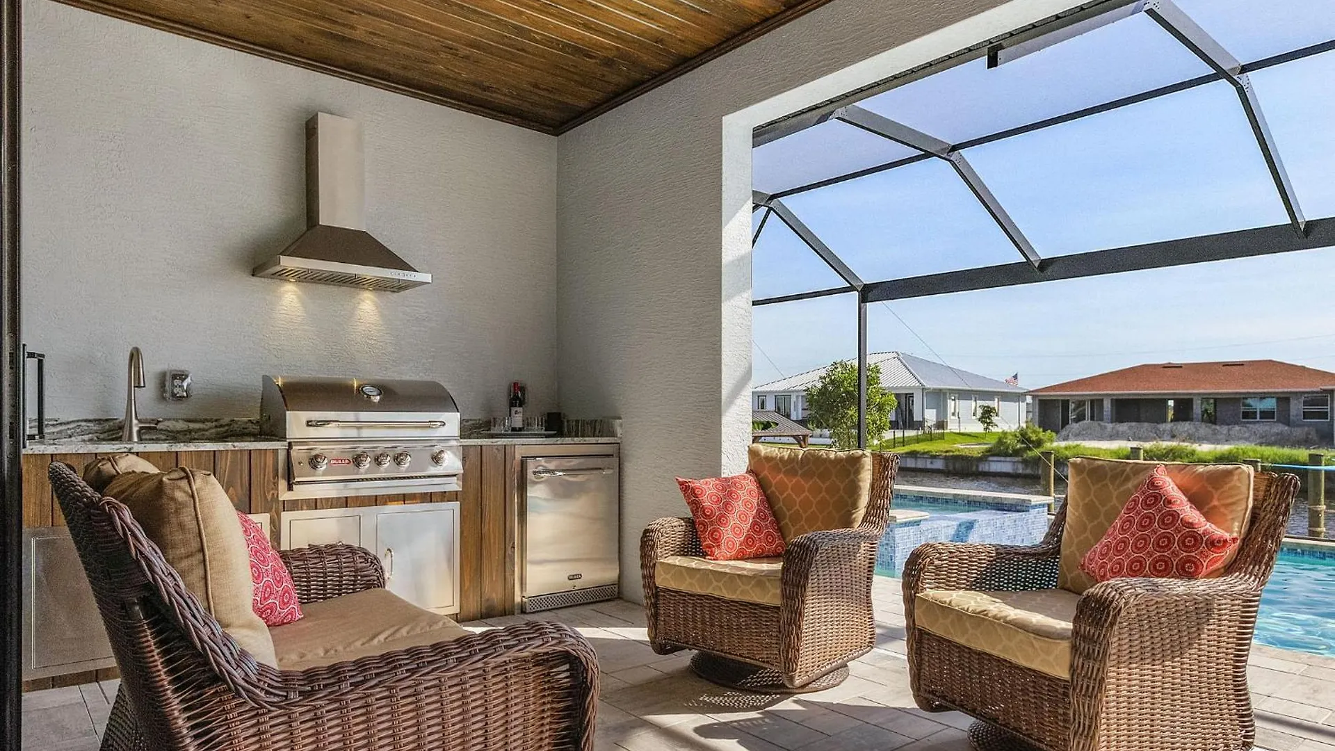 It's A Gold Rush! Paddleboard, Kayak, Saltwater Pool & - Sea'n Coastal View - Roelens * Cape Coral