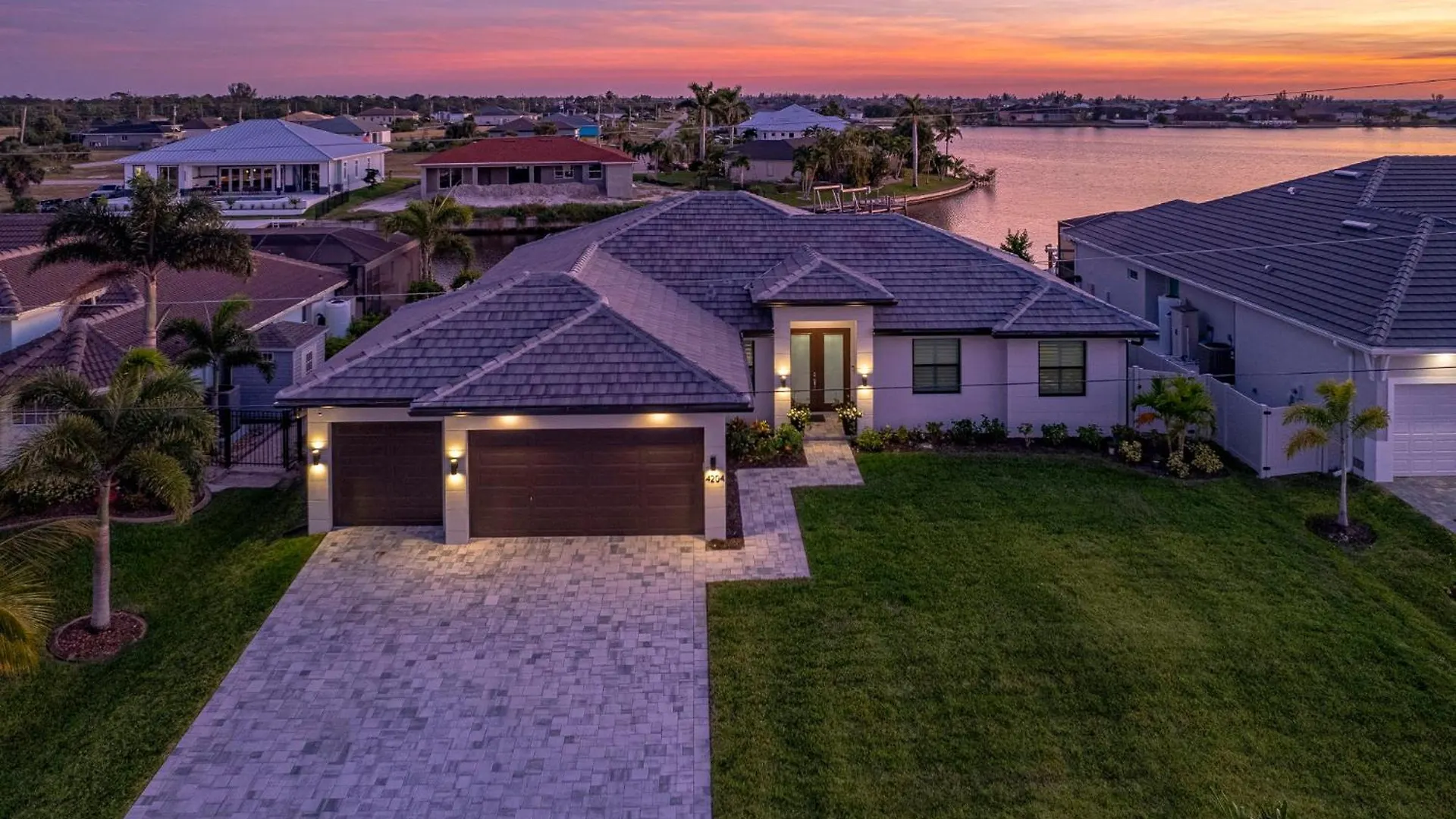 It's A Gold Rush! Paddleboard, Kayak, Saltwater Pool & - Sea'n Coastal View - Roelens