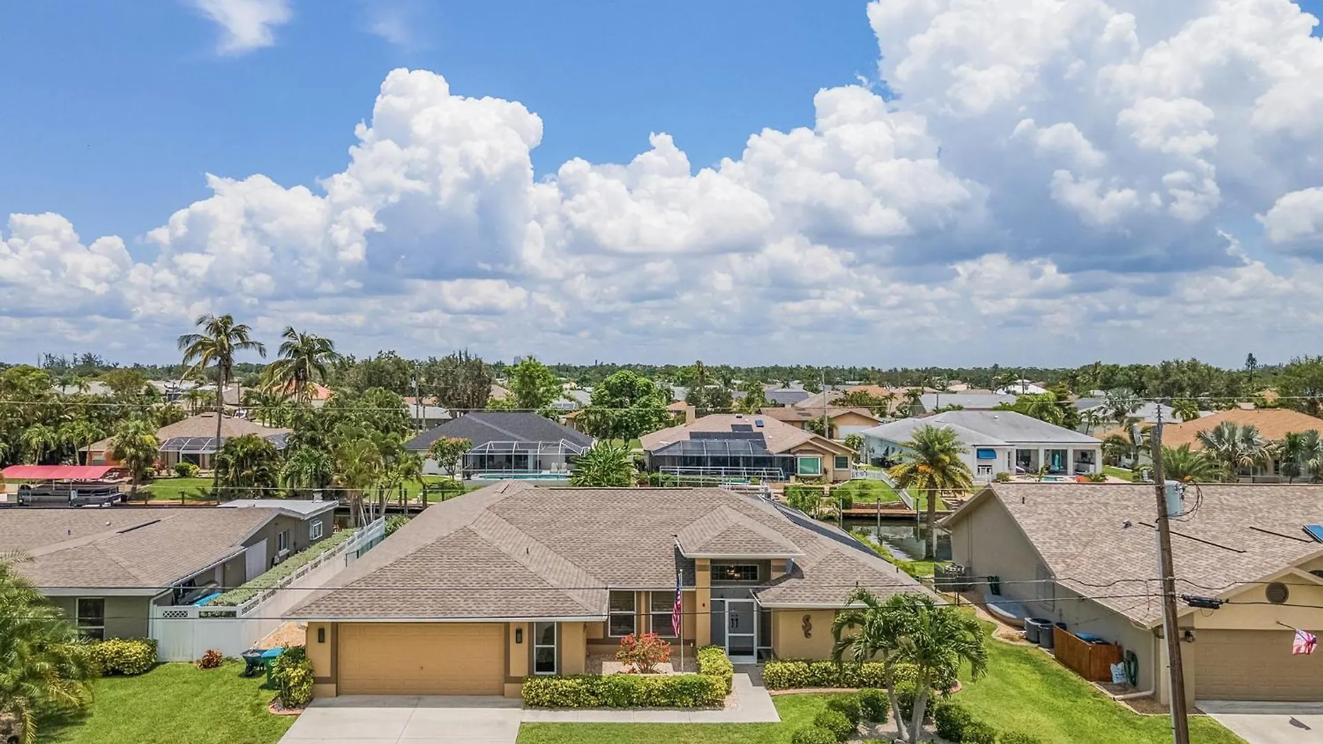 Holiday home Gulf Access, Heated Pool, Bikes, Kayaks - Comfort On The H2o - - Roelens Vacations
