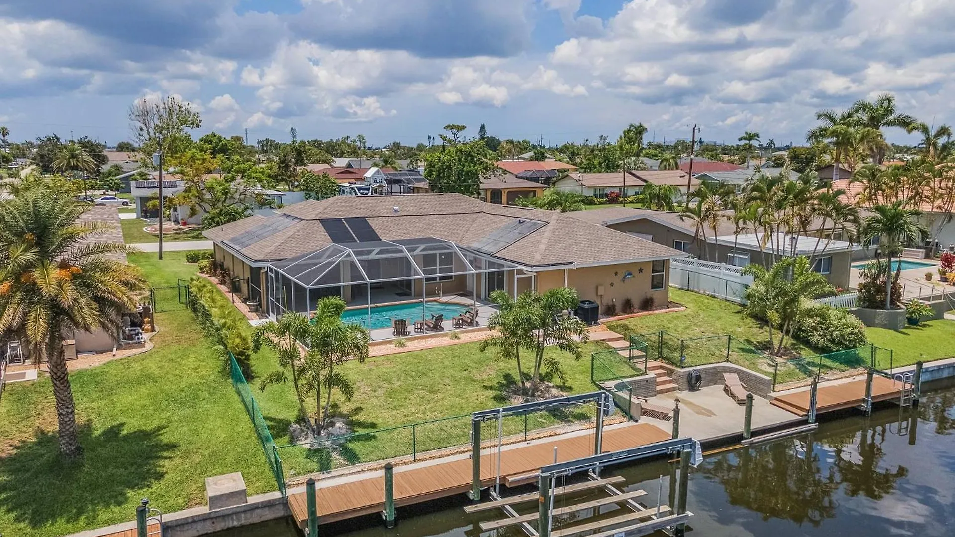 Gulf Access, Heated Pool, Bikes, Kayaks - Comfort On The H2o - - Roelens Vacations *