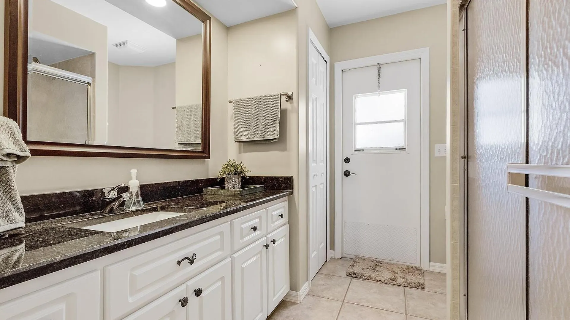 Gulf Access, Heated Pool, Bikes, Kayaks - Comfort On The H2o - - Roelens Vacations *