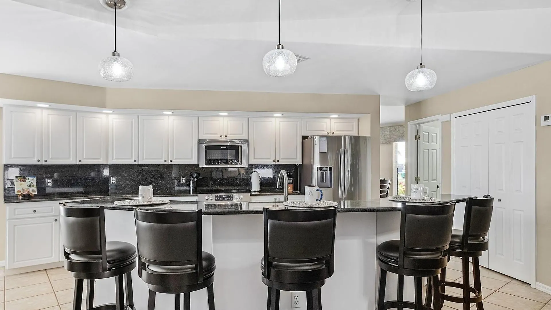 Gulf Access, Heated Pool, Bikes, Kayaks - Comfort On The H2o - - Roelens Vacations