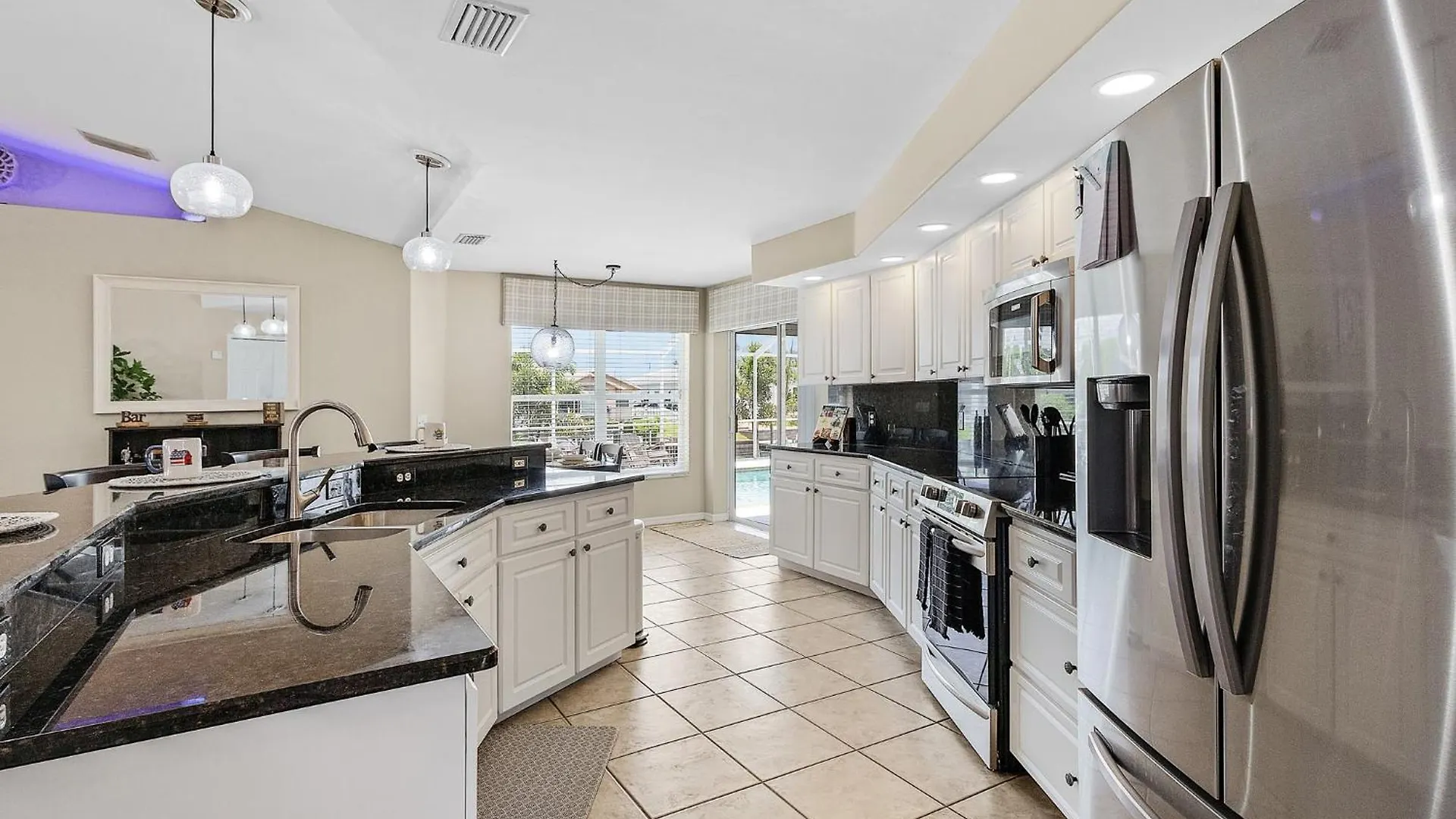 Holiday home Gulf Access, Heated Pool, Bikes, Kayaks - Comfort On The H2o - - Roelens Vacations Cape Coral